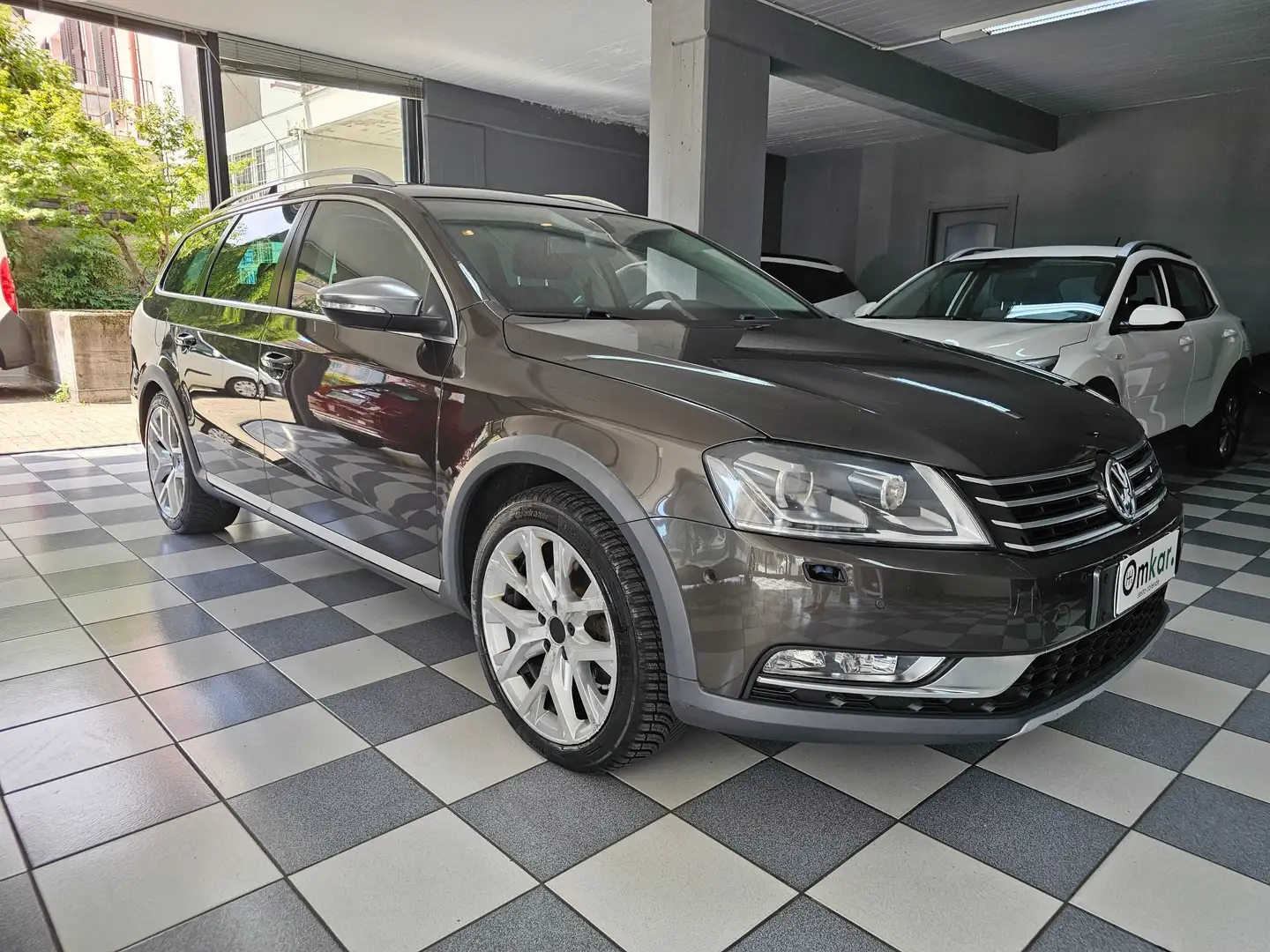 Volkswagen Passat Alltrack Passat Alltrack 2.0 tdi 4motion 177cv dsg Marrone - 1