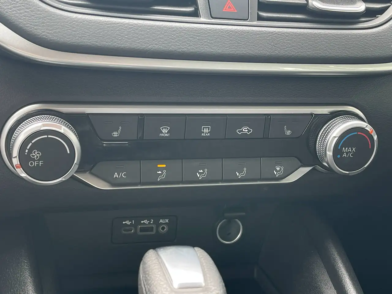 Nissan Altima снимка Nissan Altima