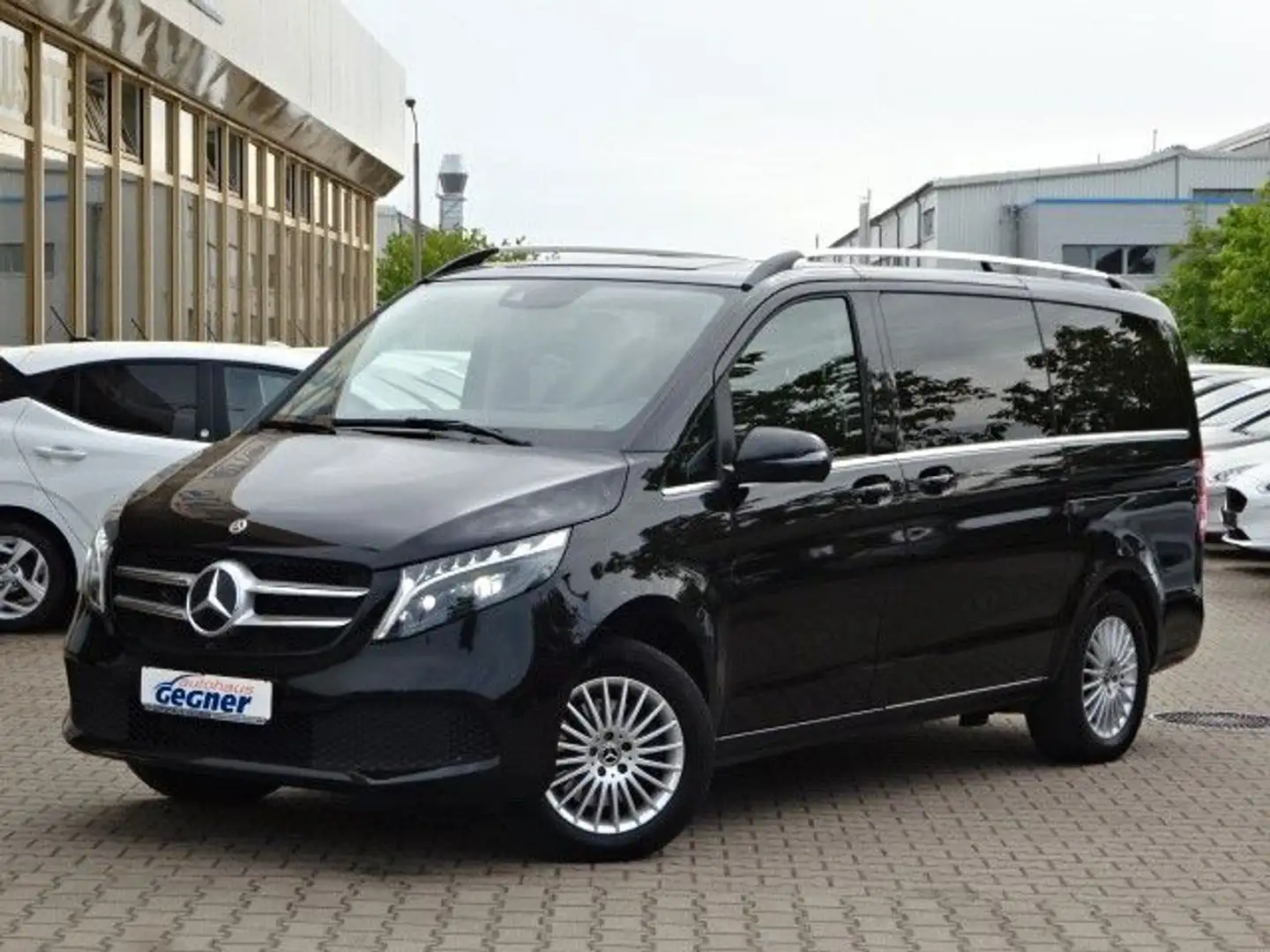 Mercedes-Benz V 300 d 4MATIC AVANTGARDE lang AHK Distronic Noir - 2