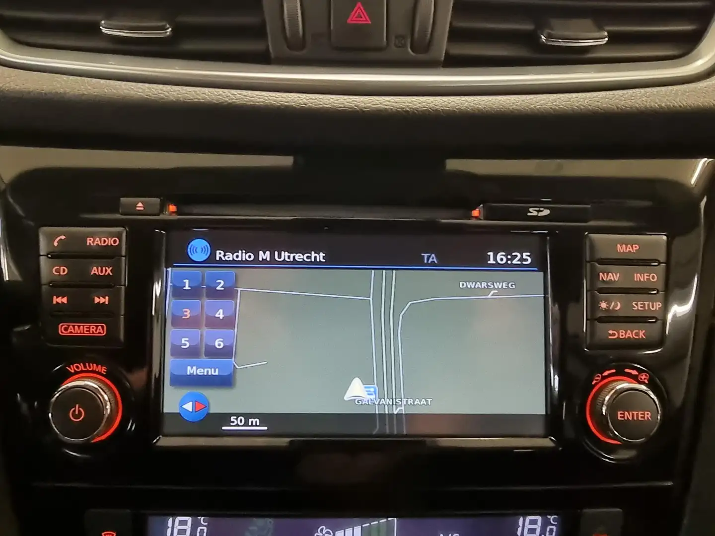 Nissan Qashqai 1.2 N-Connecta |  360º Camera | Trekhaak | Panoram Blauw - 2