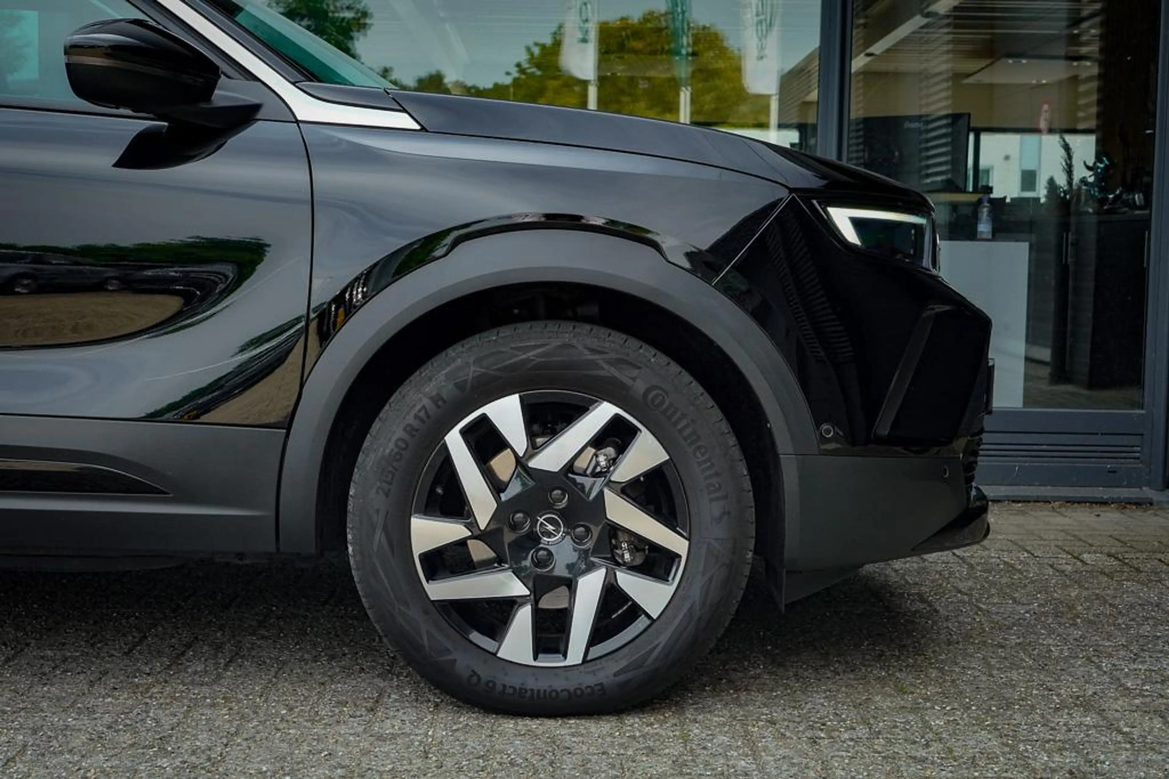 Opel Mokka-E Edition 50 kWh / Warmtepomp / Zwart Metallic / 1 E — photo 11