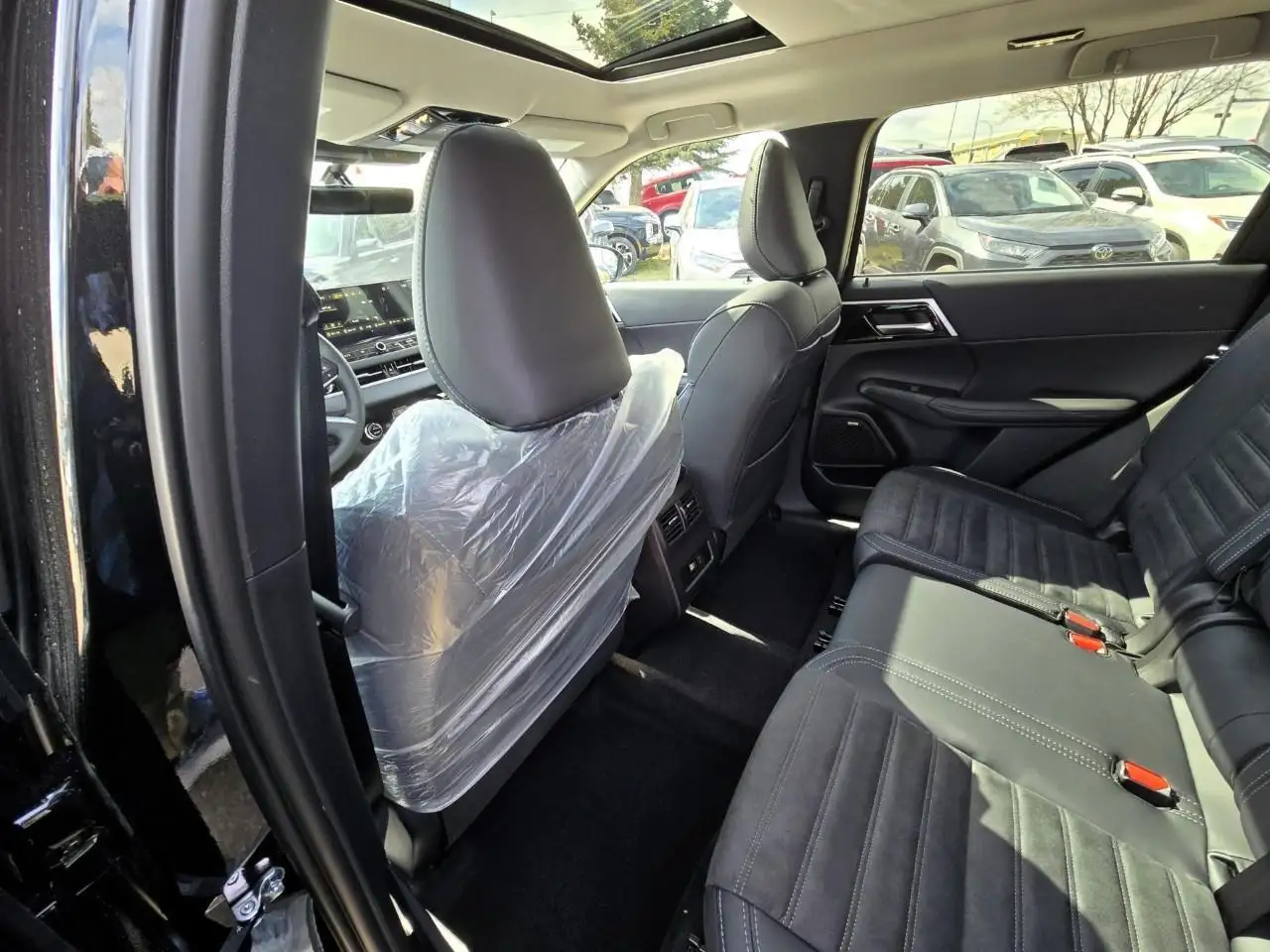 Mitsubishi Outlander photo Mitsubishi Outlander