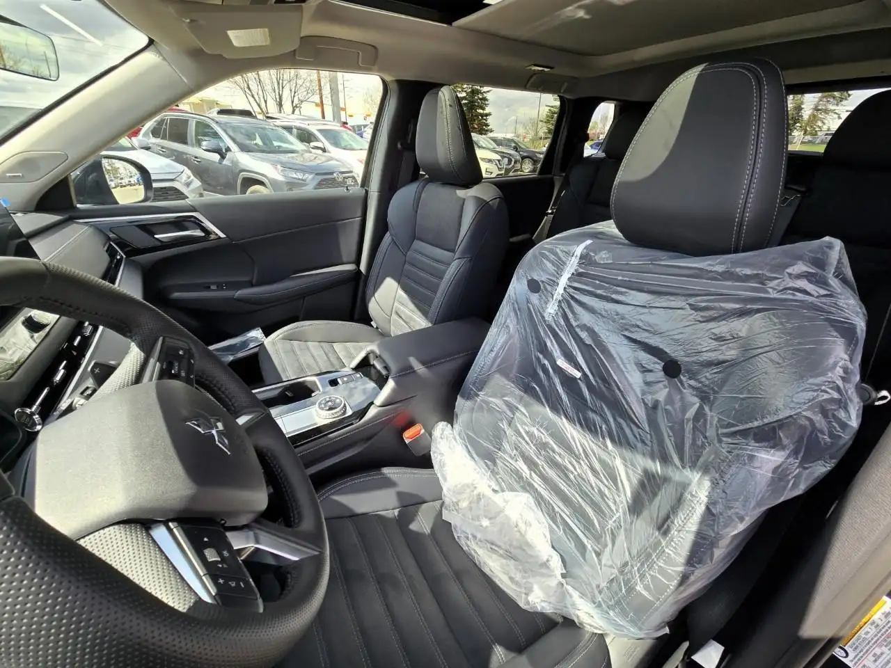 Mitsubishi Outlander photo Mitsubishi Outlander