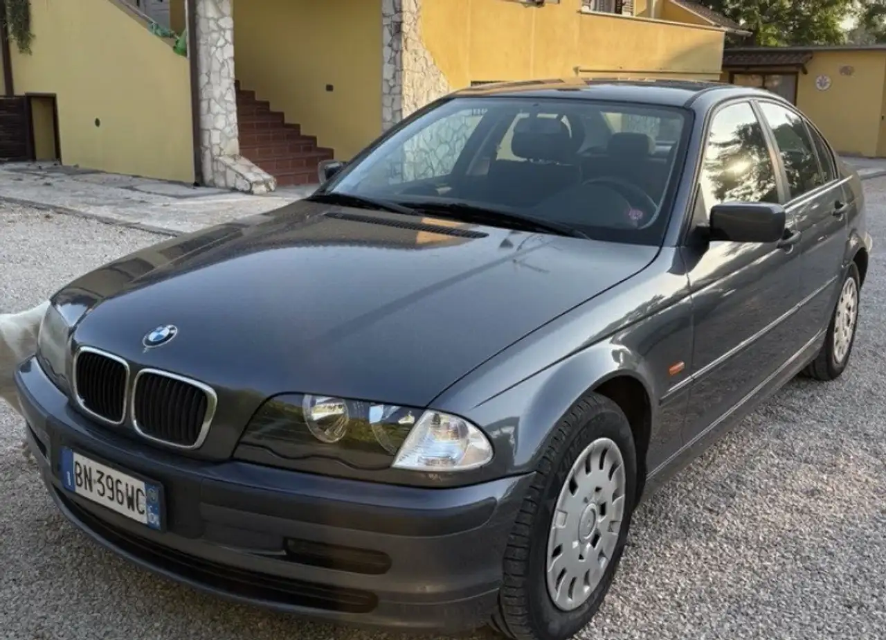 BMW 318is Europa c/2airbag, foto 8