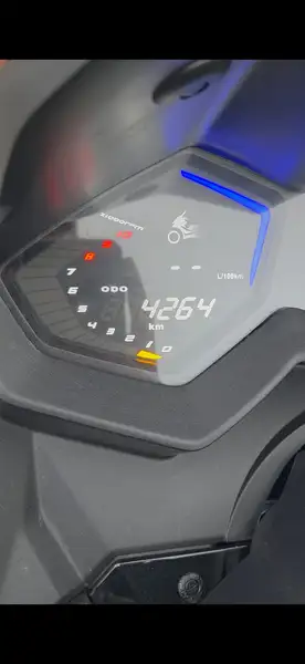 Kymco AK 550 - foto 3