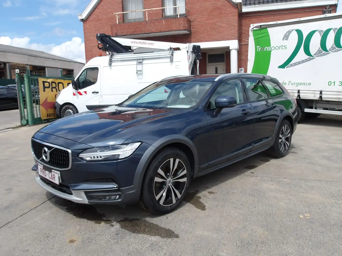 Volvo V90 Cross Country Blauw - 1