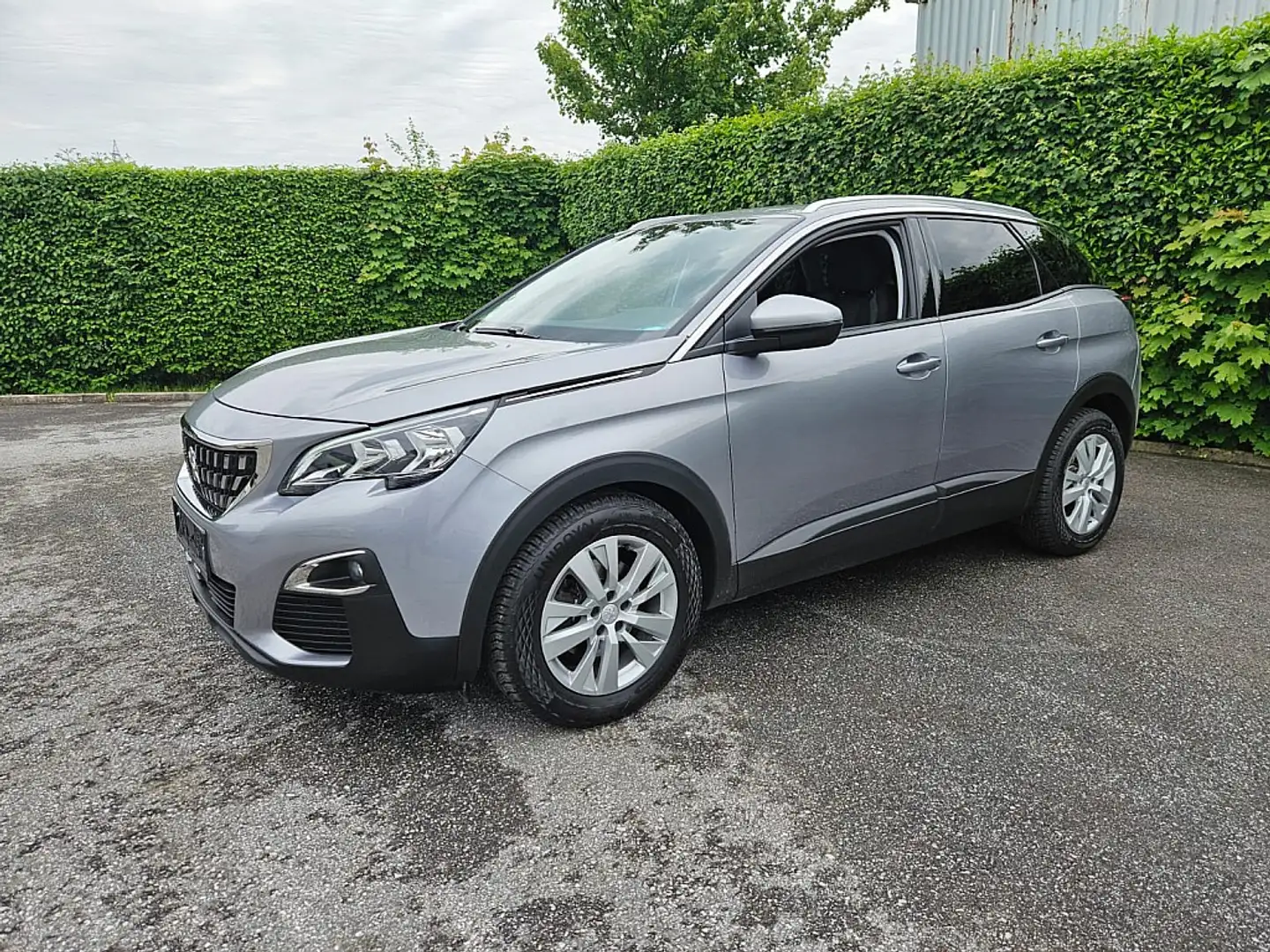 Peugeot 3008 1,6 BlueHDi 120 S&S EAT6 Allure Gris - 2
