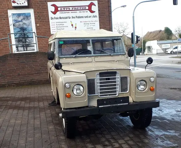 Land Rover Series 109 S- teilrestauriert H-Kennz.