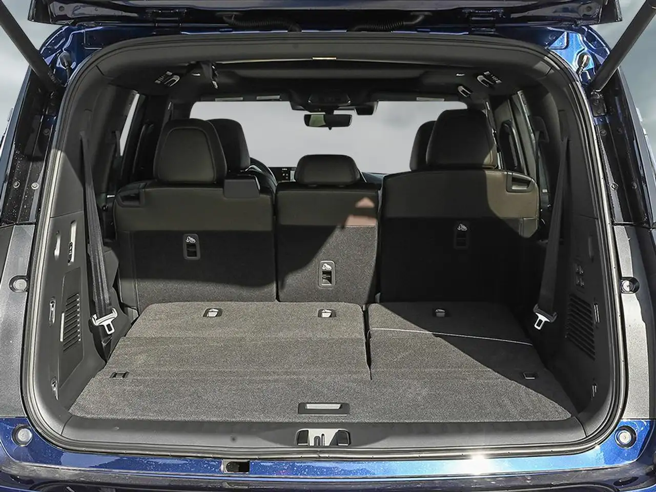 Nissan Armada снимка Nissan Armada