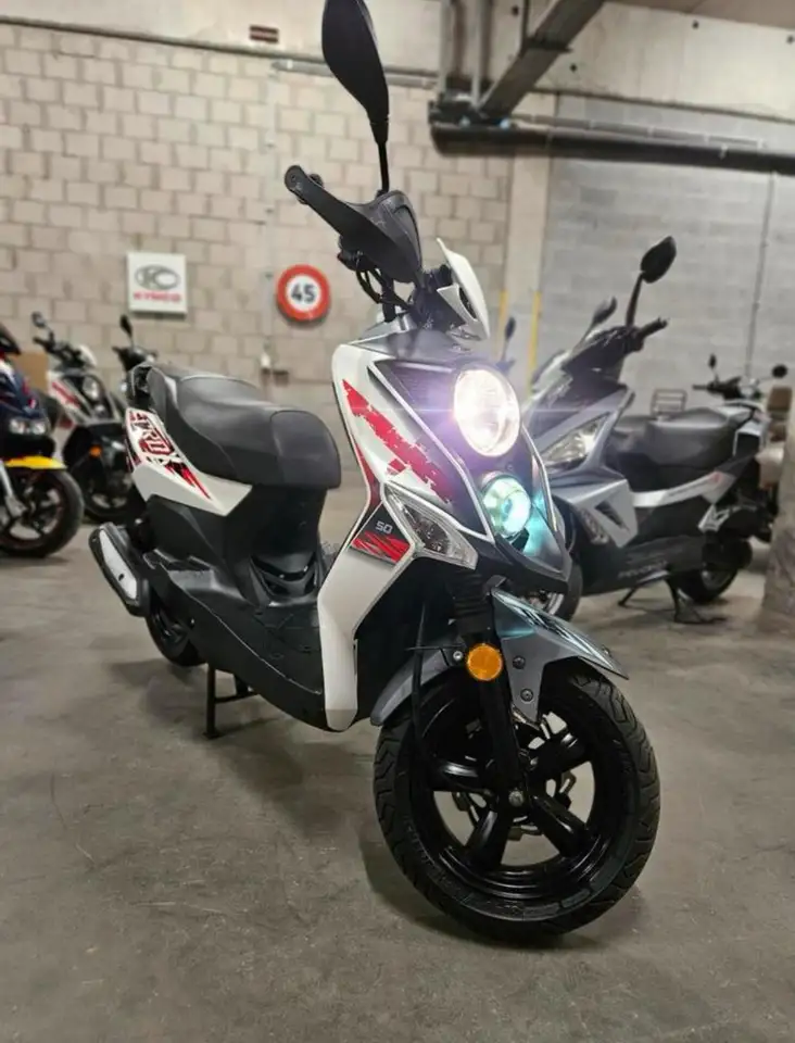 Sym Crox 50