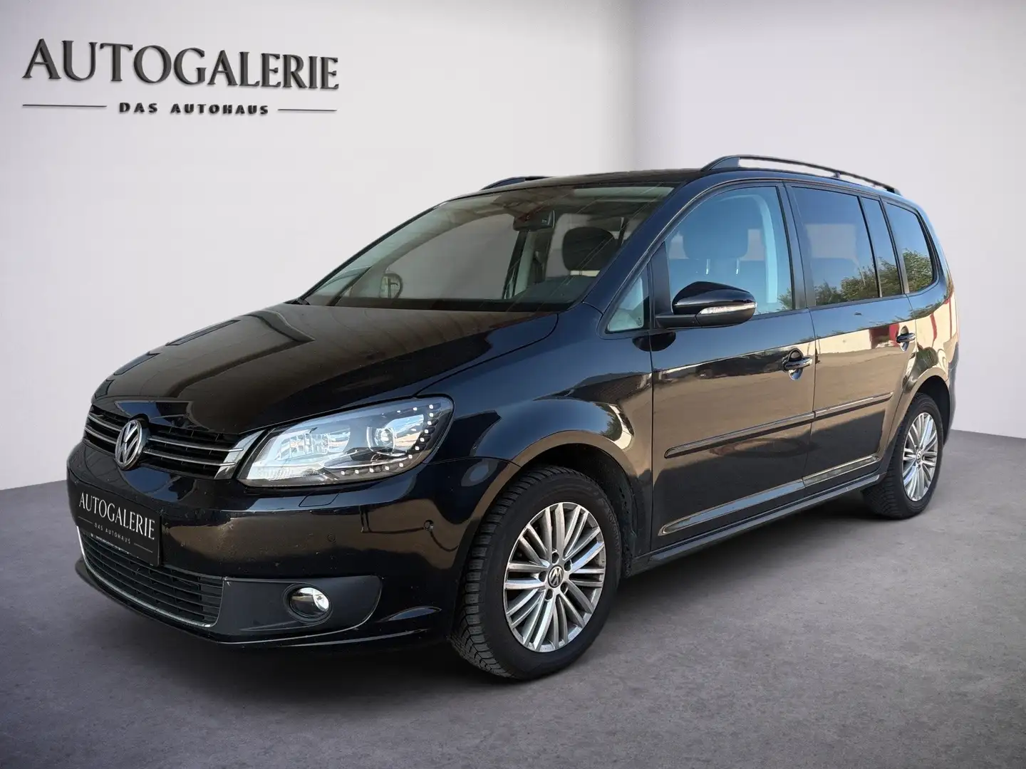 Volkswagen Touran Comfortline BMT Schwarz - 1