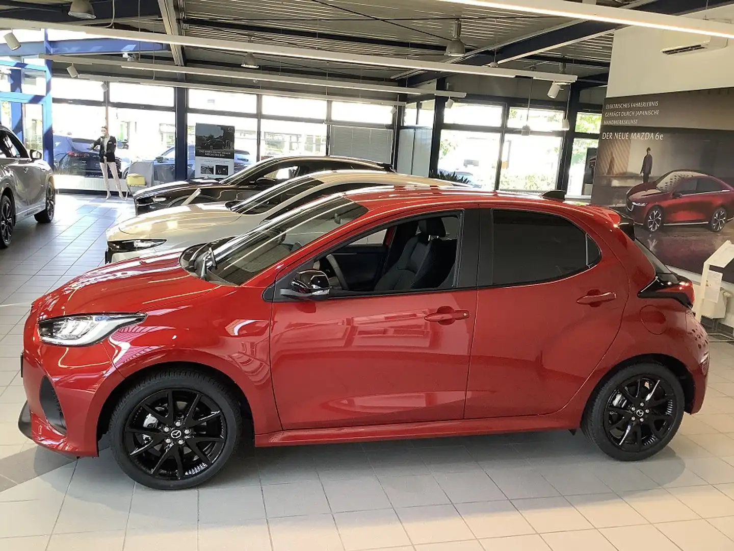 Mazda 2 Hybrid 1.5L Hybrid VVT-i 116 Homura Rouge - 2