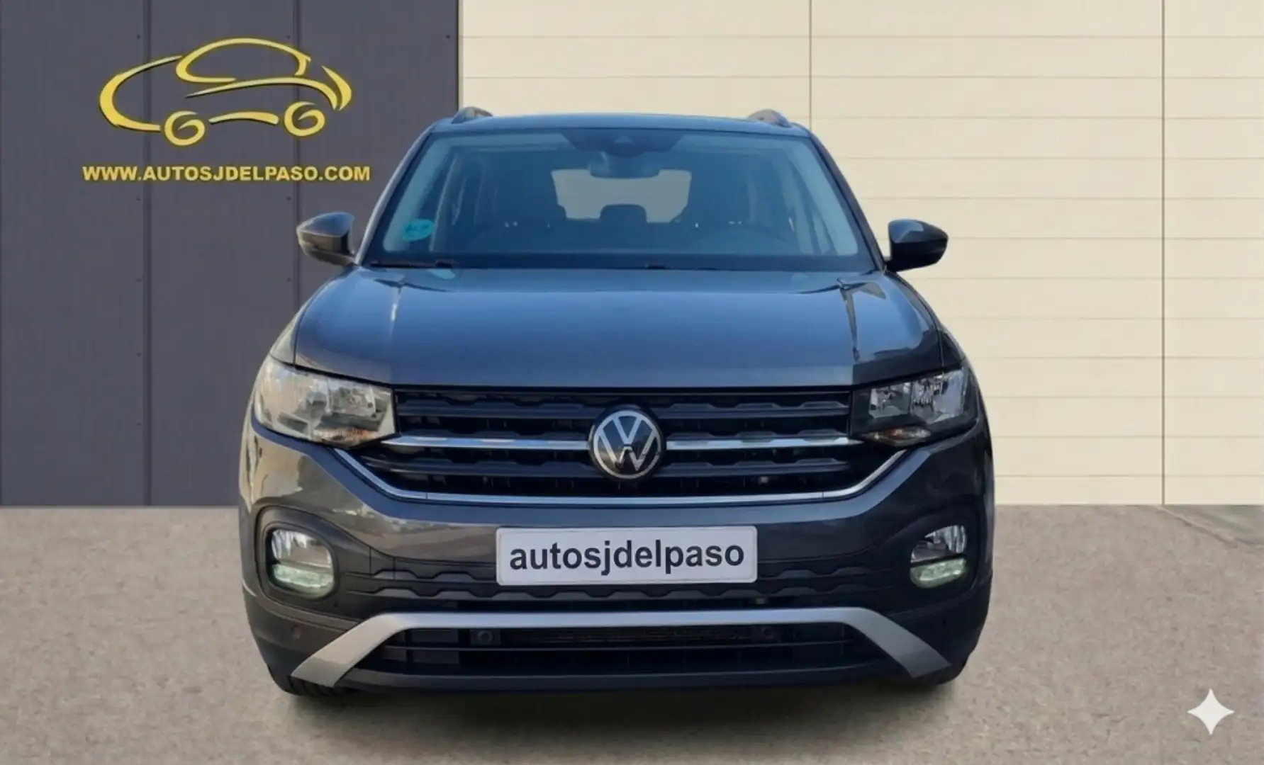 Volkswagen T-Cross 1.0 TSI Advance 81kW Gris - 2