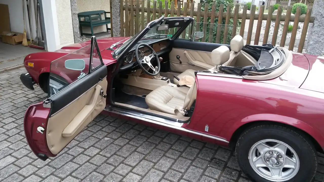 Fiat 124 Spider Cabrio Pininfarina, OLDTIMER, H-Kennzeichen, foto 2