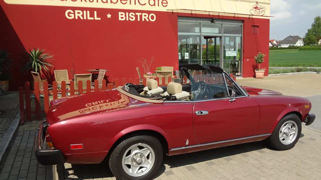 Fiat 124 Spider Cabrio Pininfarina, OLDTIMER, H-Kennzeichen, foto 7