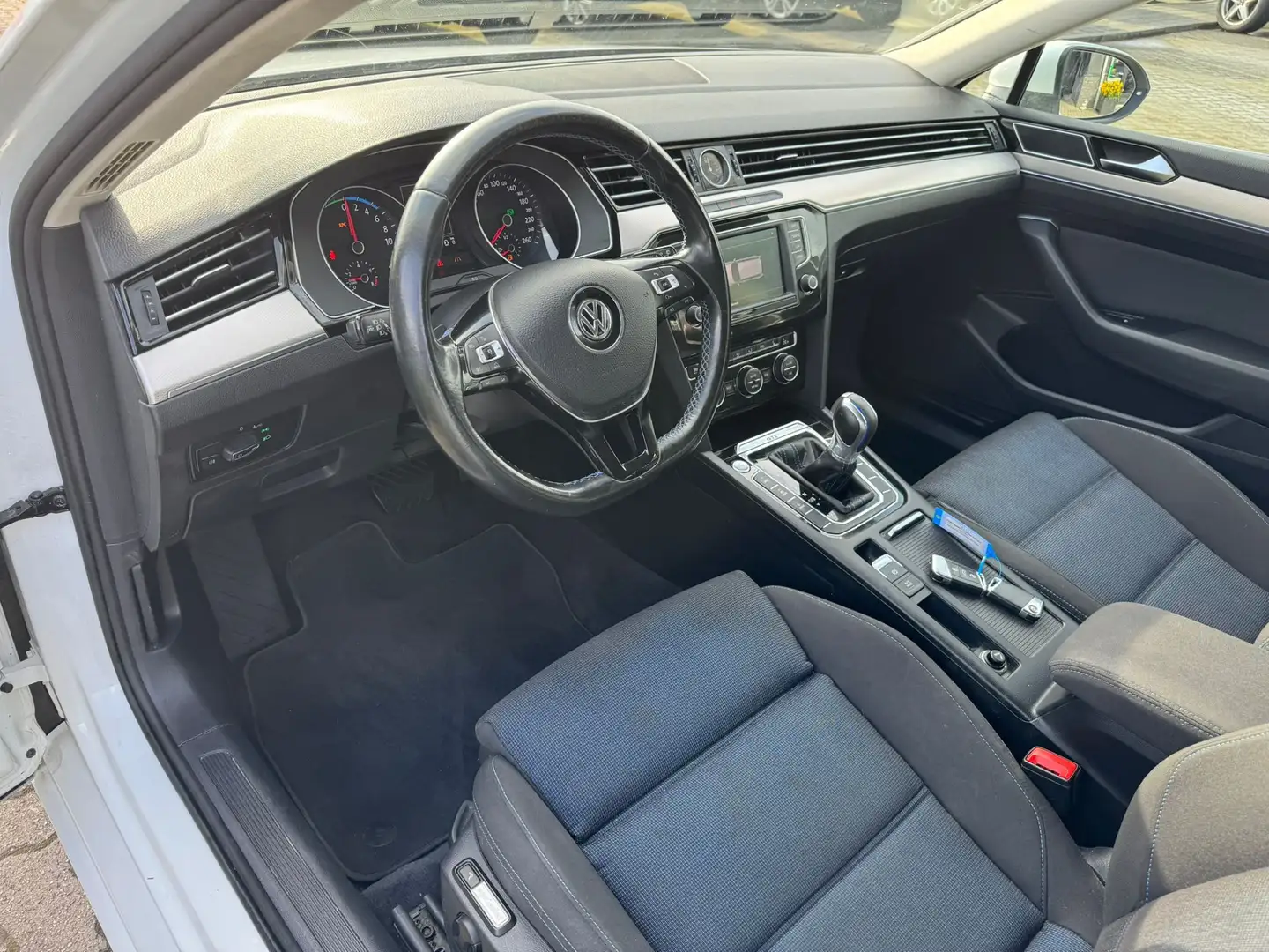 Volkswagen Passat Variant 1.4 TSI GTE trekhaak, navi, cruise, stoelverw Blanco - 2