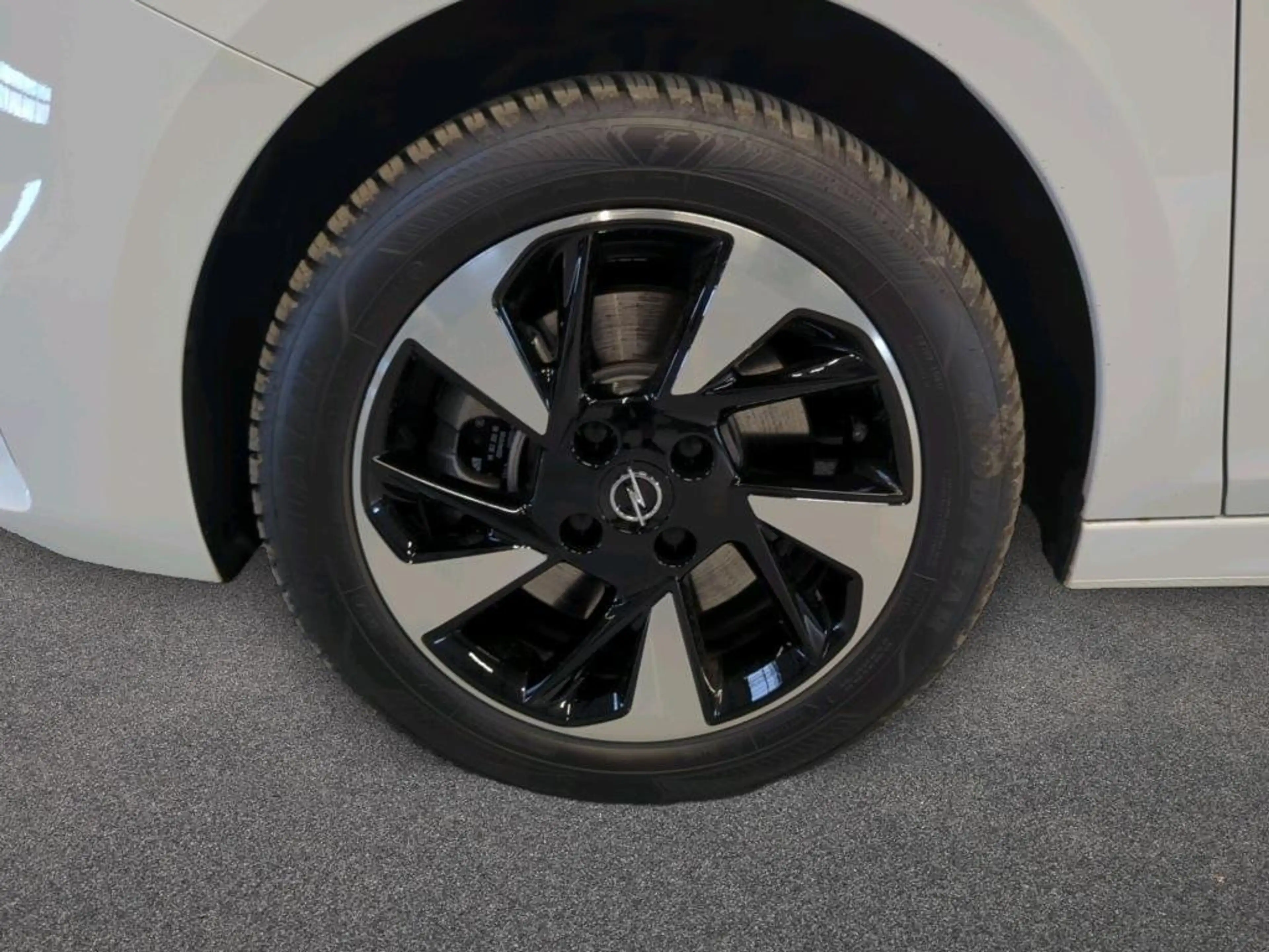 Opel Corsa-e Corsa F e Elegance LED Lane AUT Klima PDC — photo 12