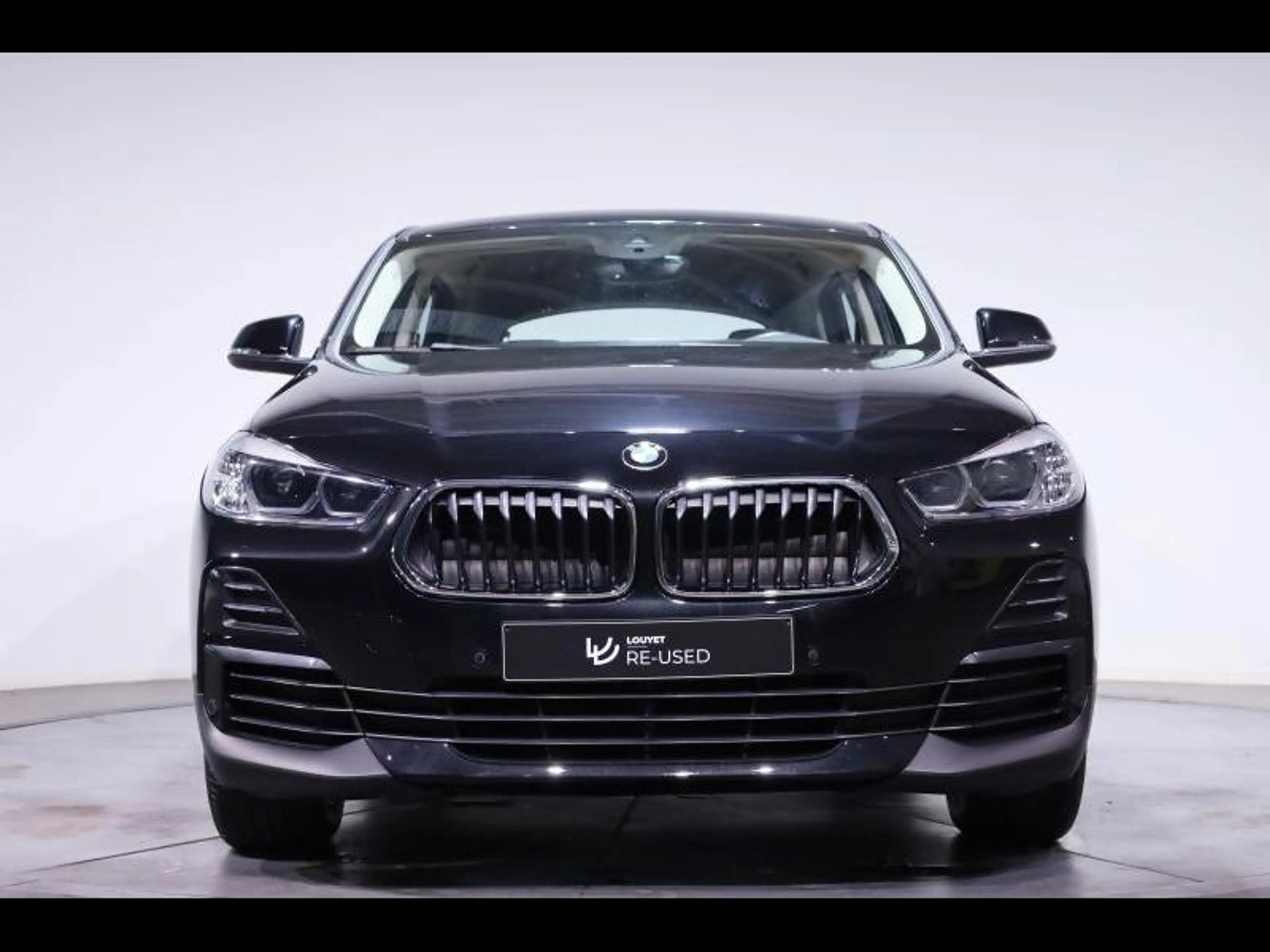 BMW X2 sDrive18i — photo 2