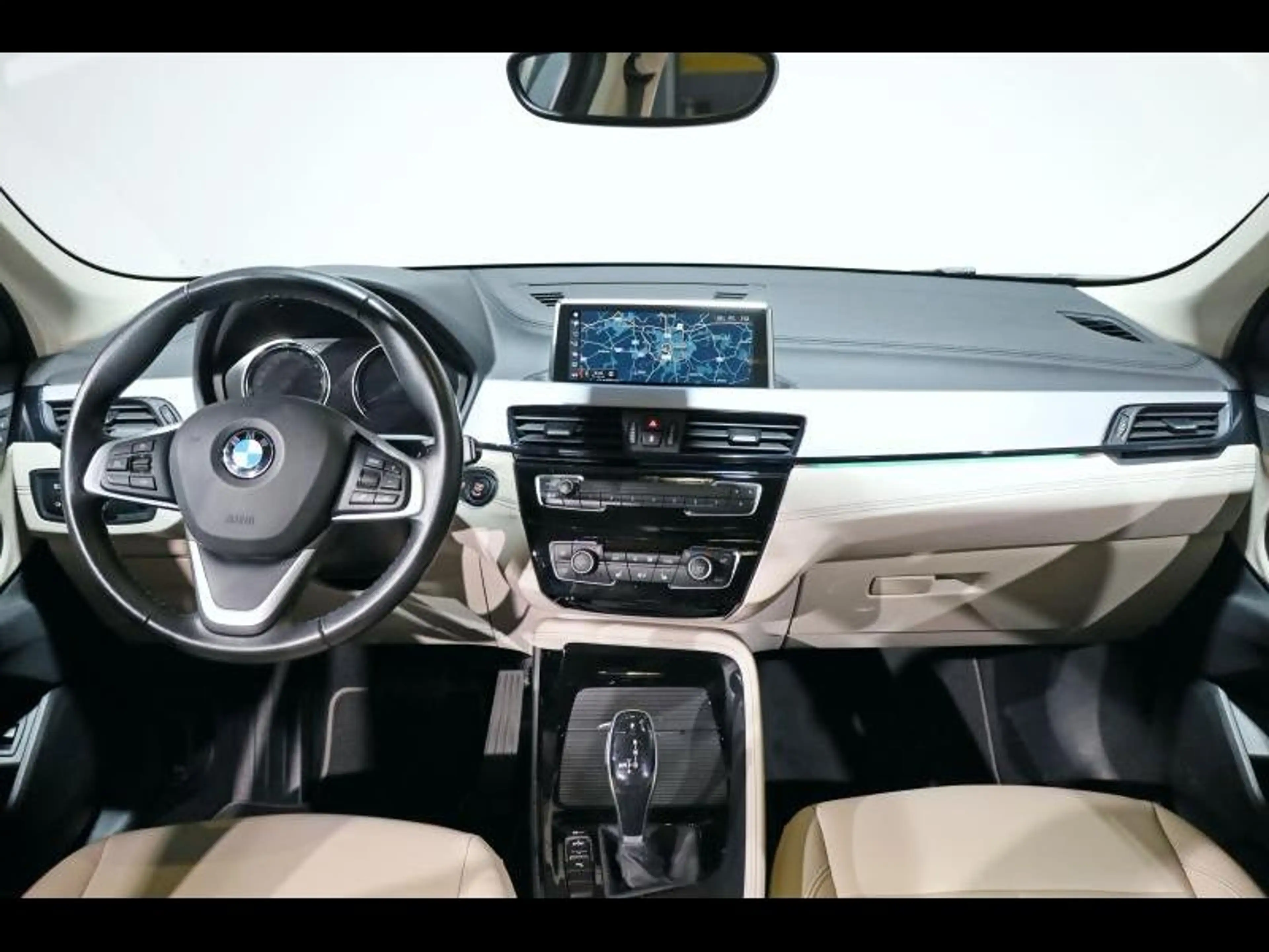 BMW X2 sDrive18i — photo 7
