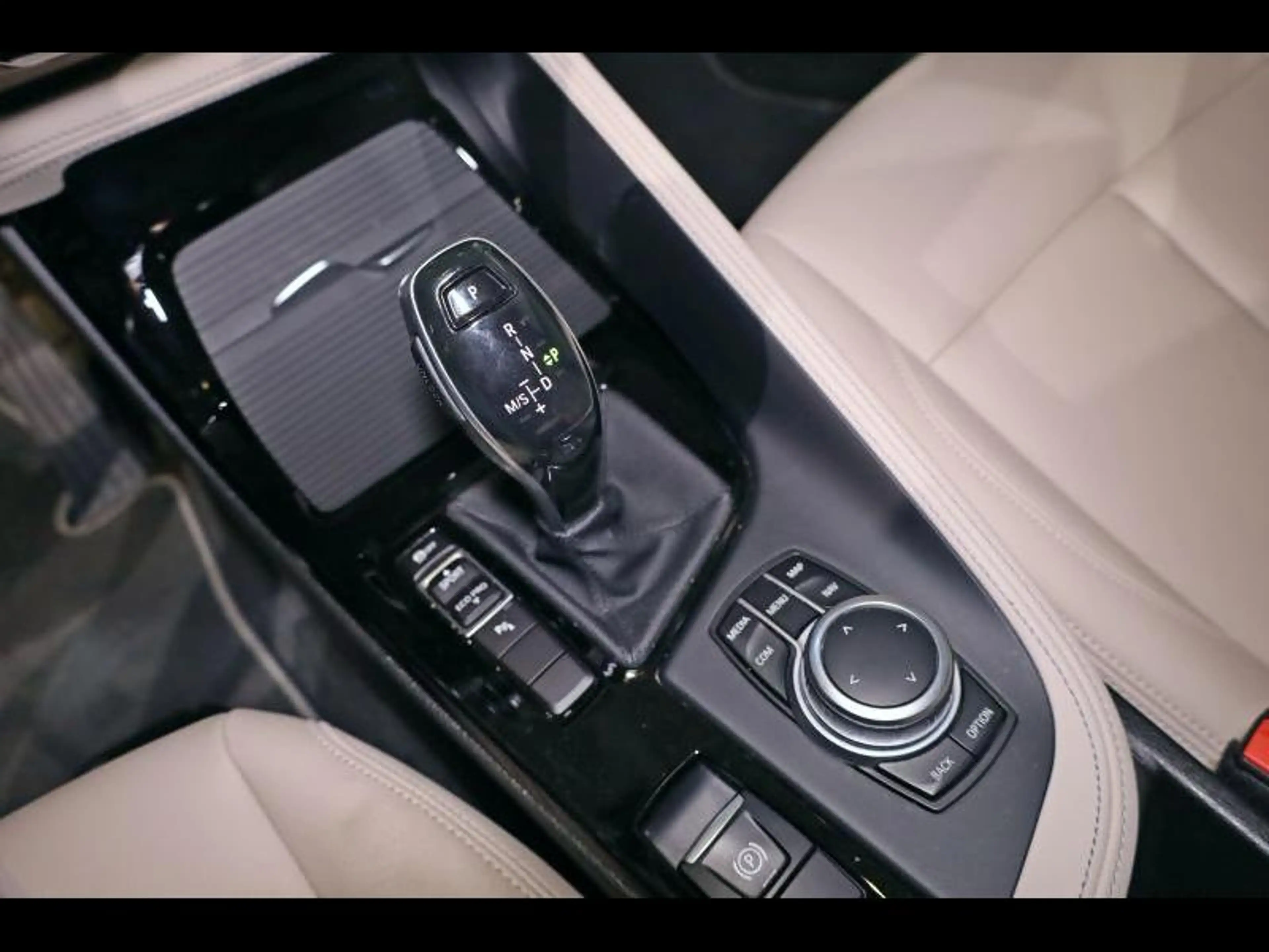 BMW X2 sDrive18i — photo 12