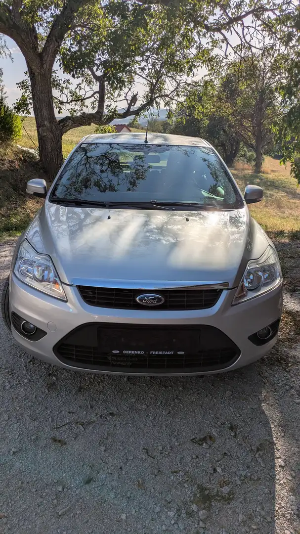 Ford Focus Focus Ecosport 1,6 TDCi DPF Ecosport Silber - 2