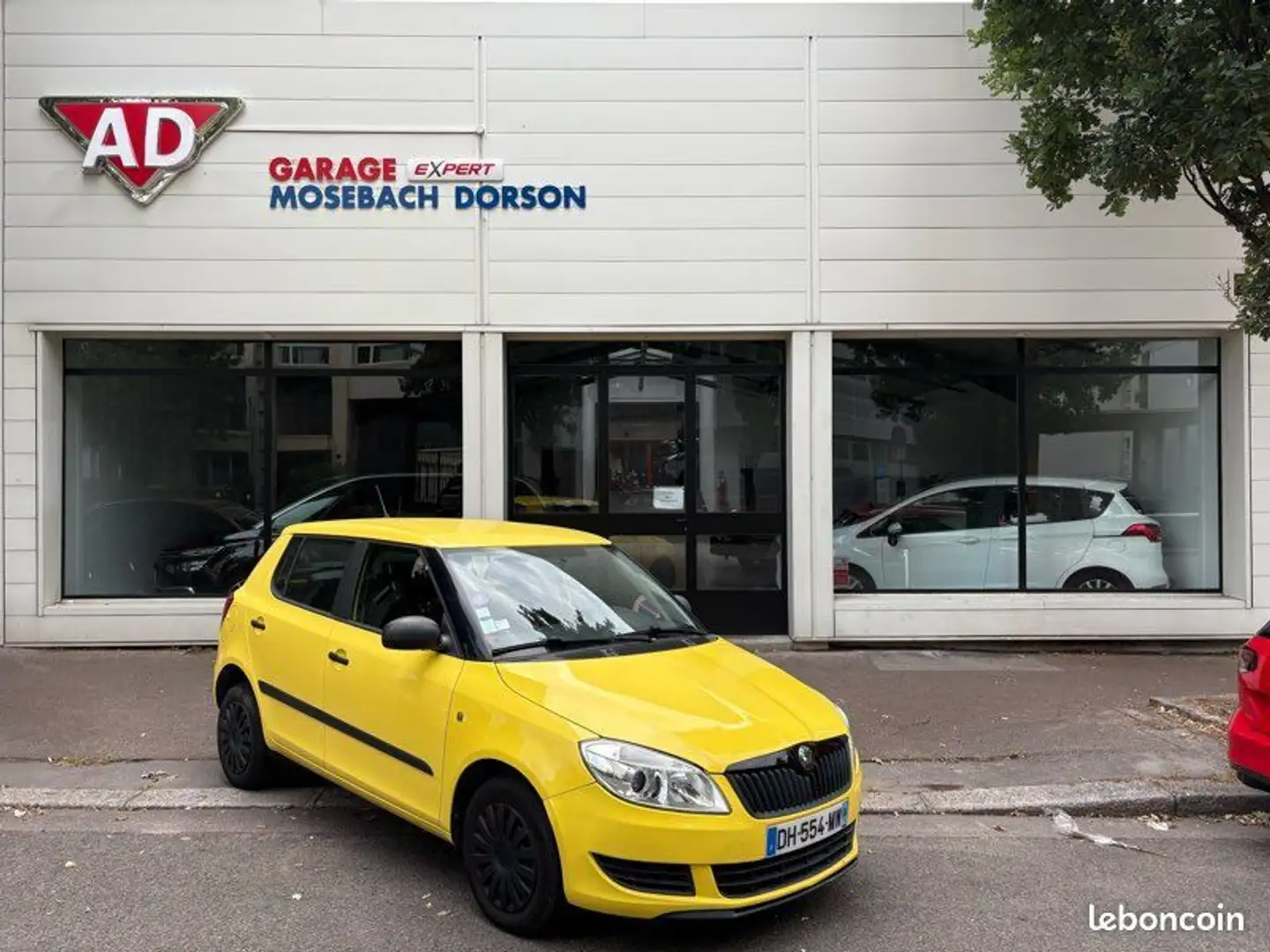 Skoda Fabia 1.2 70 cv style 2014 90000 kms Jaune - 1