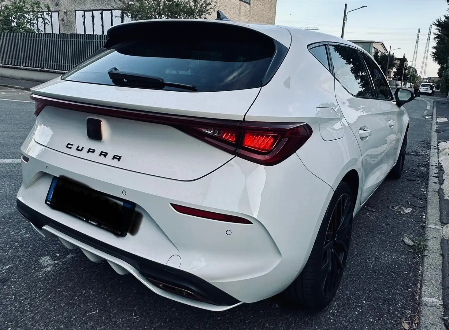 CUPRA Leon 1.4 e-hybrid VZ 245cv dsg - 1
