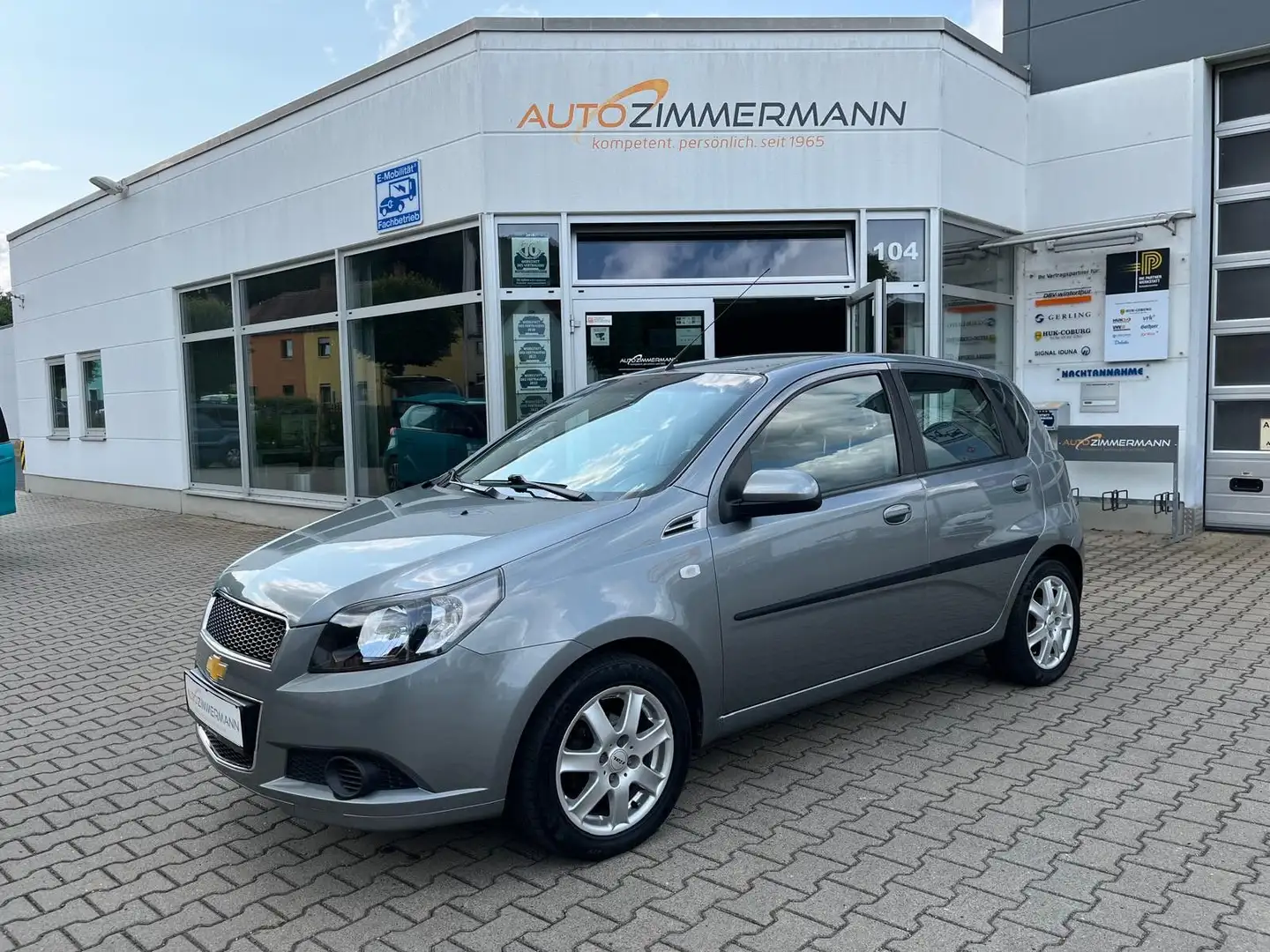 Chevrolet Aveo 1.2 LS Klima Anhängerzugvorrichtung Grau - 1