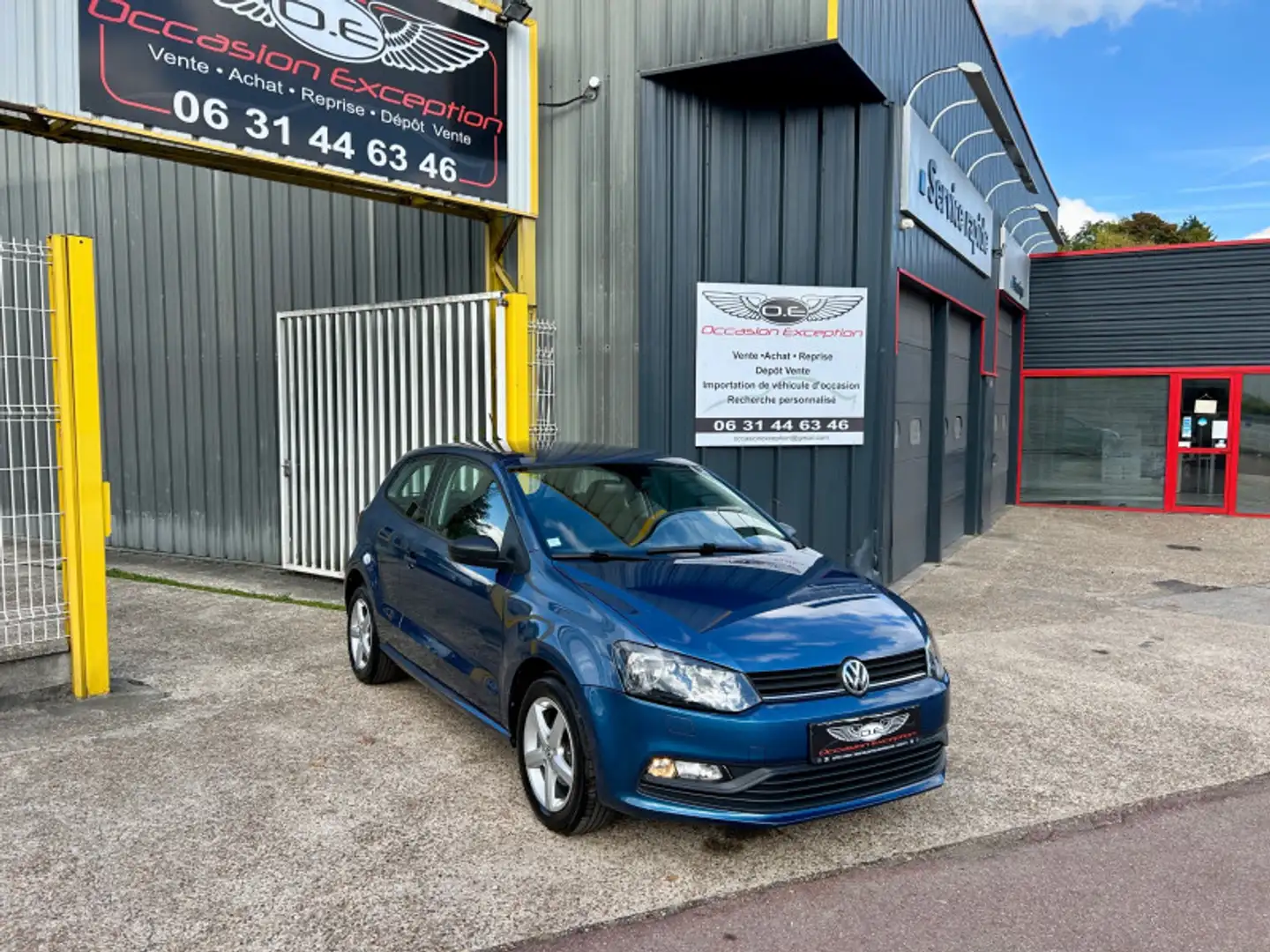 Volkswagen Polo 1.0 75CH TRENDLINE 3P Bleu - 1