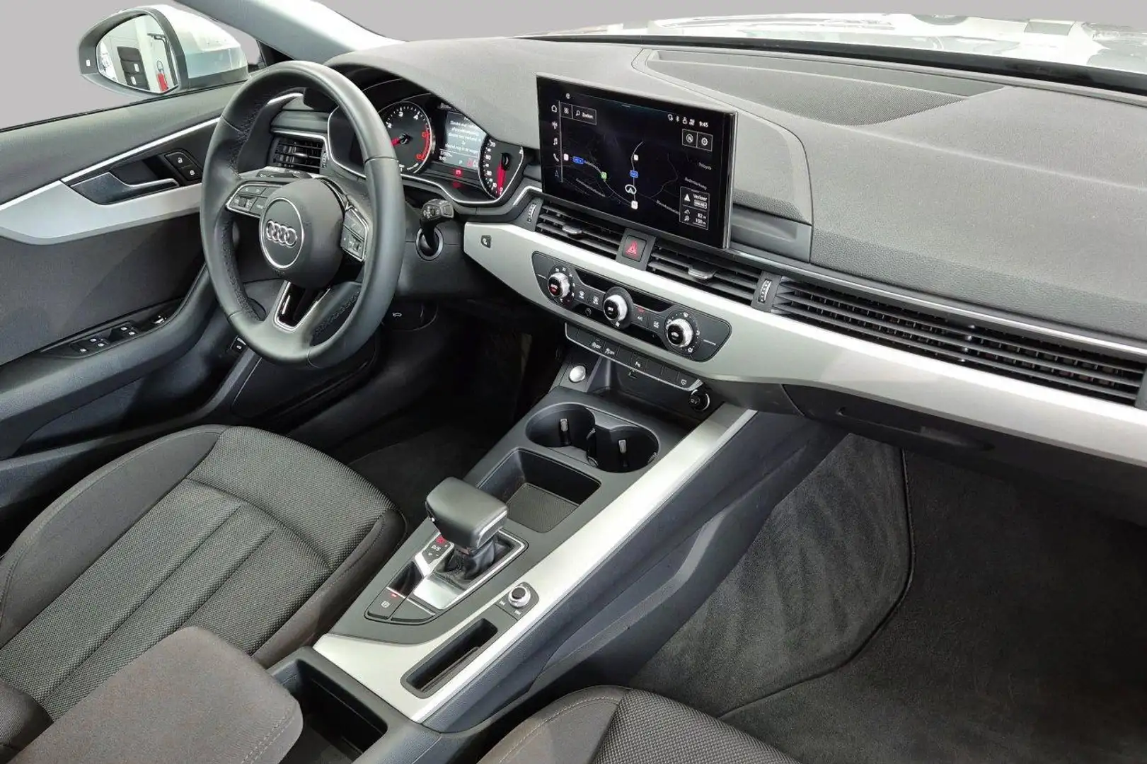 Audi A4 AVANT TDI S TRONIC ATTRACTION Grey - 2