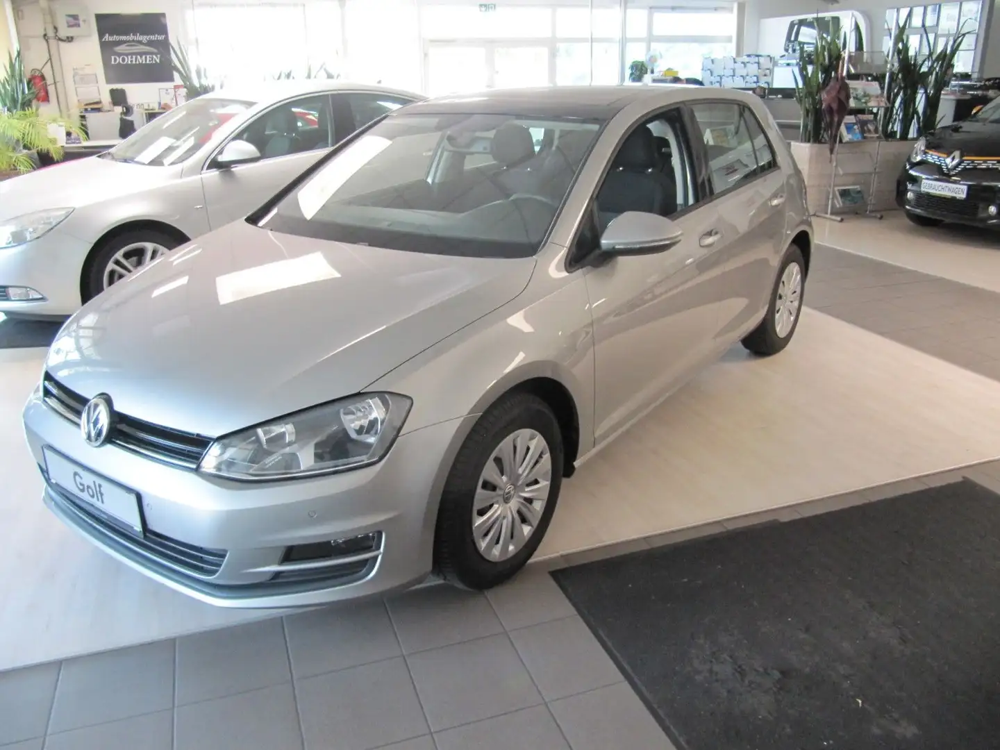 Volkswagen Golf VII Lim. Trendline BMT Argento - 1