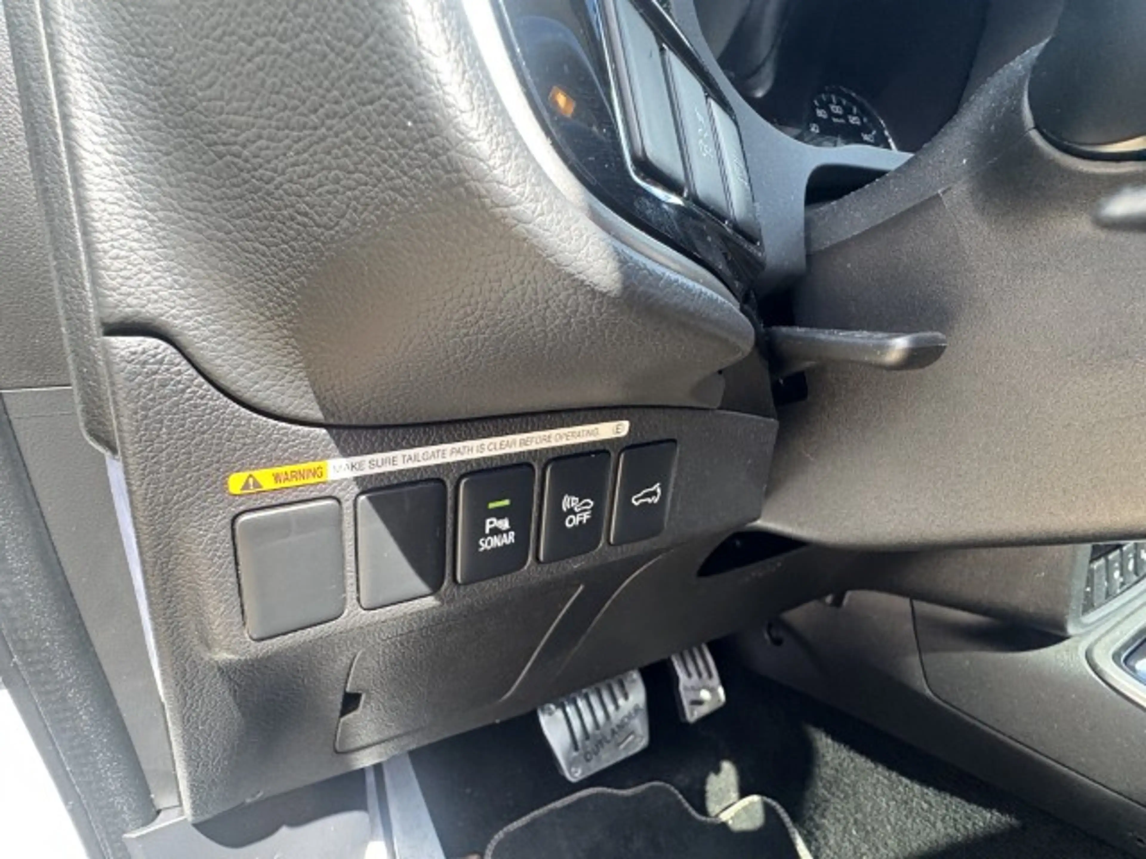 Mitsubishi Outlander 2.0 PHEV Prestige Leer, schdak — photo 11