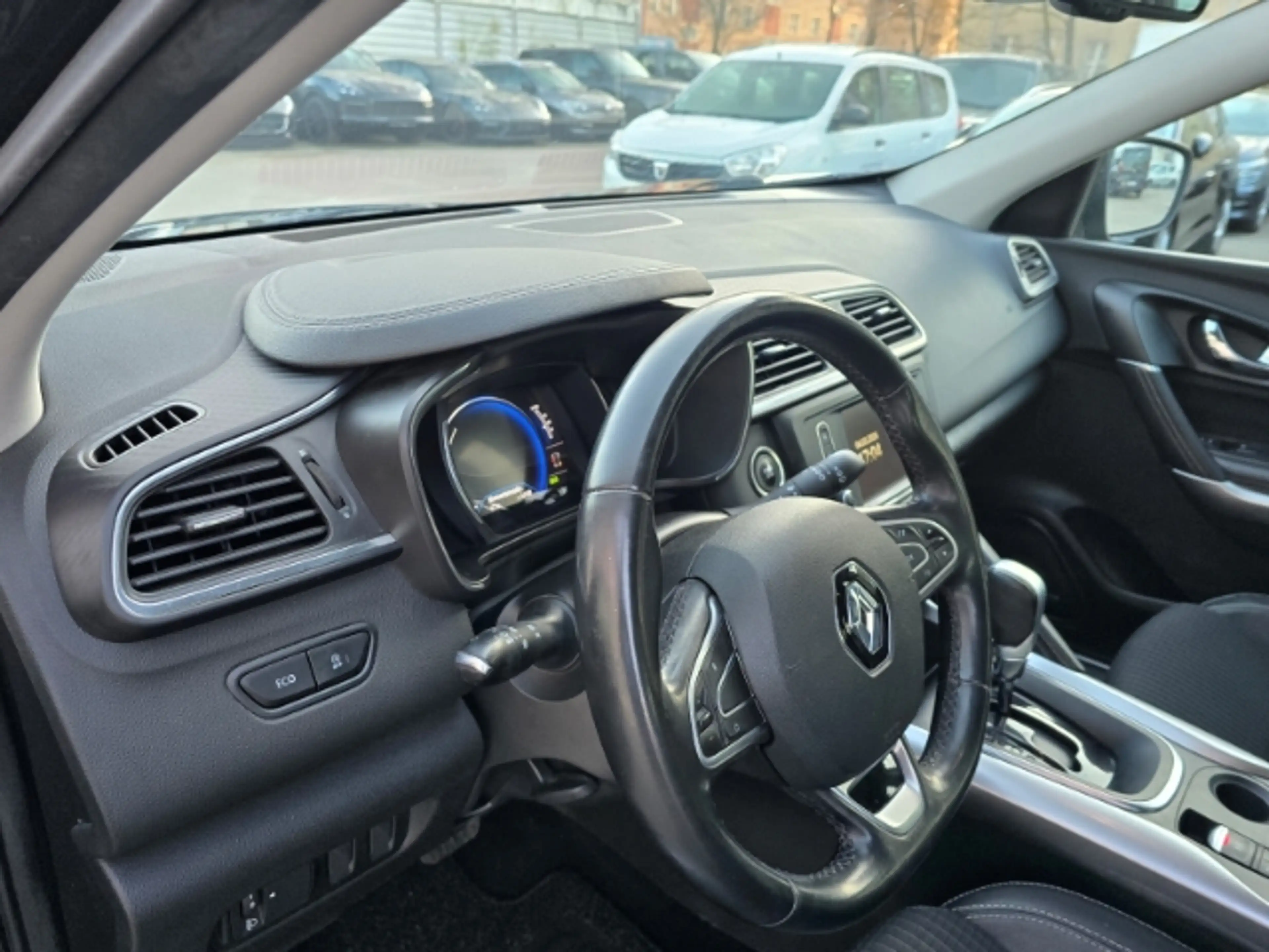 Renault Kadjar Bose Edition 130 EDC Navi Leder Soundsystem LED Ap — photo 14