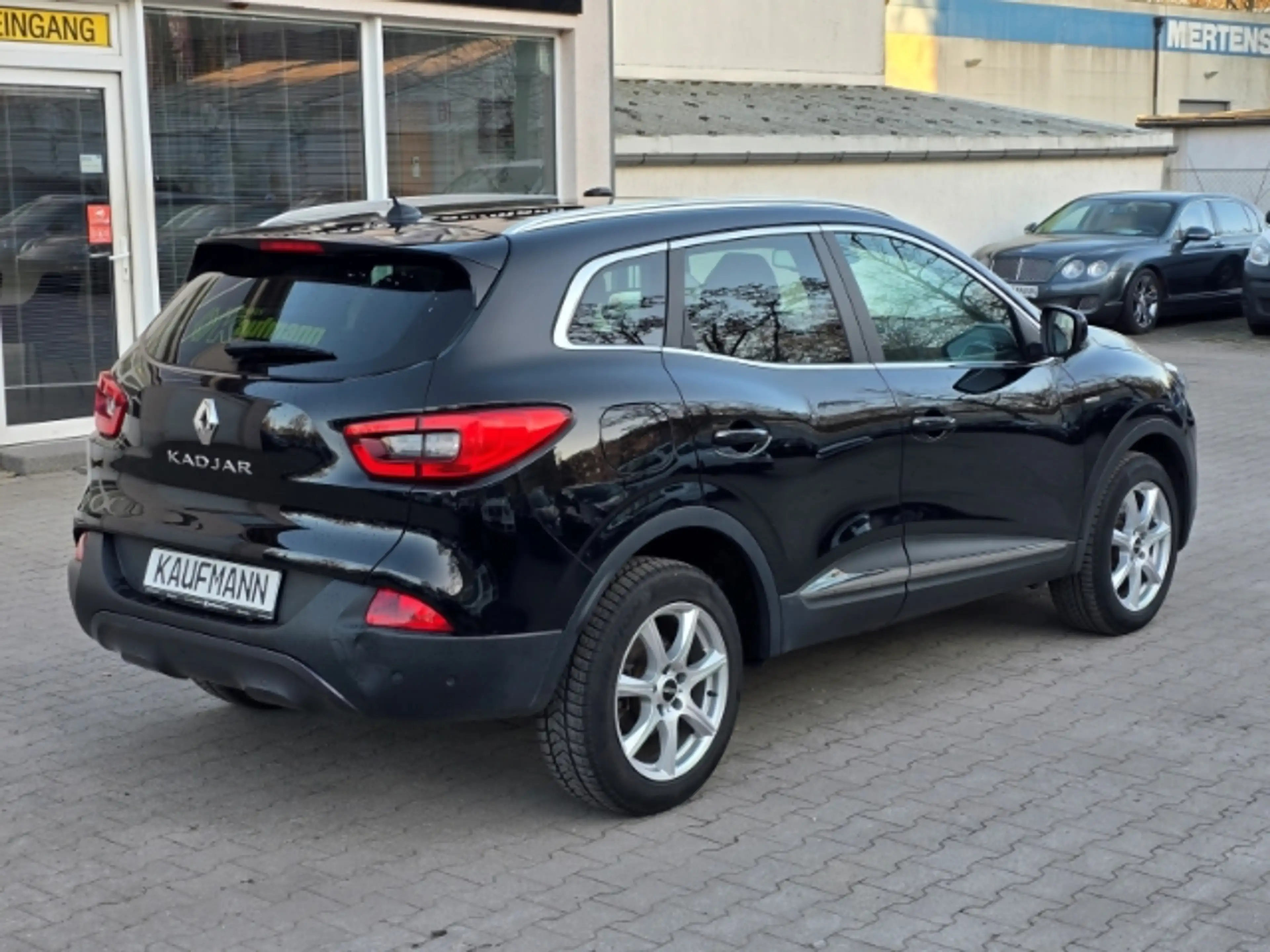 Renault Kadjar Bose Edition 130 EDC Navi Leder Soundsystem LED Ap — photo 4