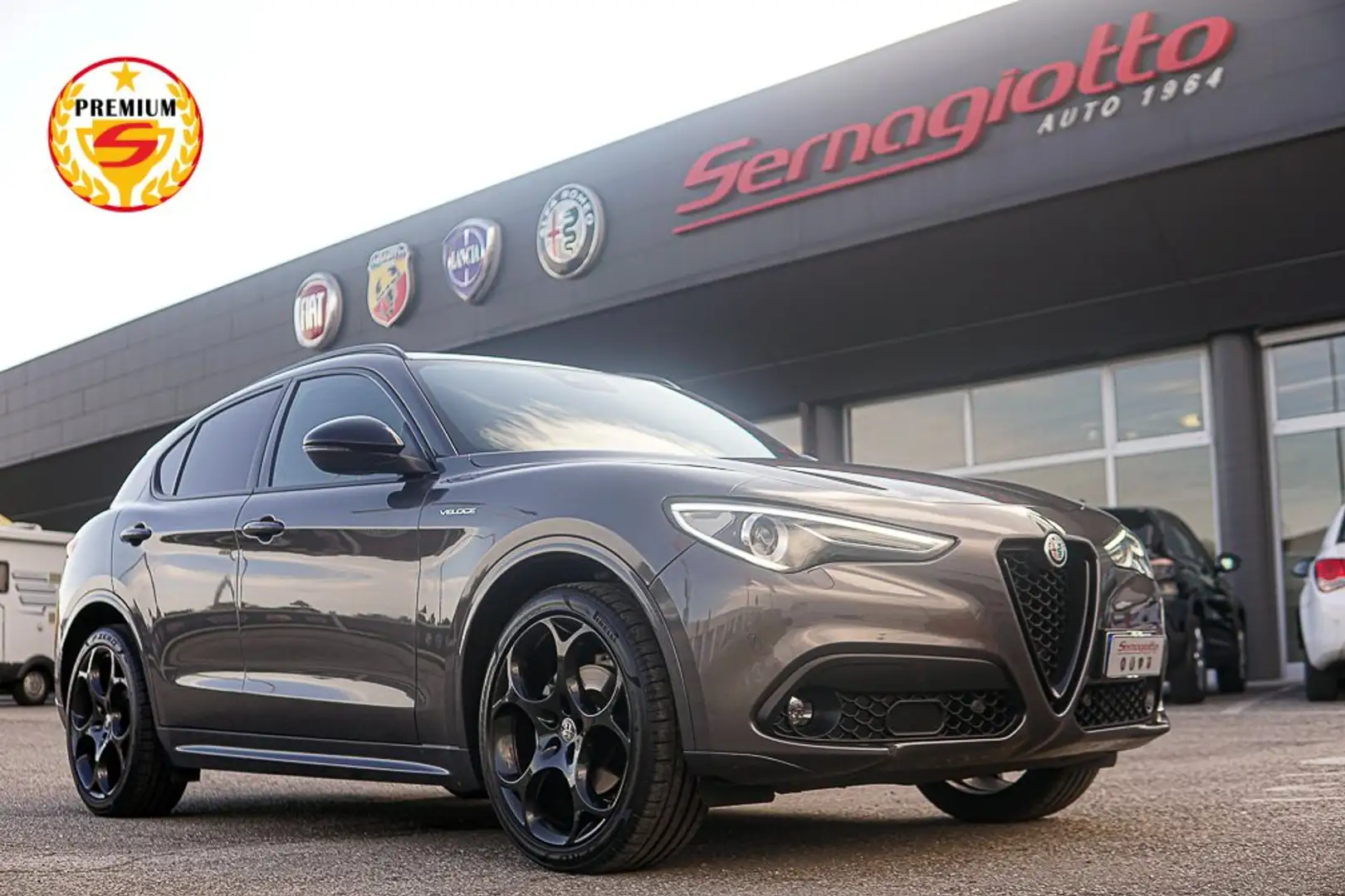 Alfa Romeo Stelvio 210cv Veloce Q4 | GARANZIA UFFICIALE FINO A 2028 Grigio - 1