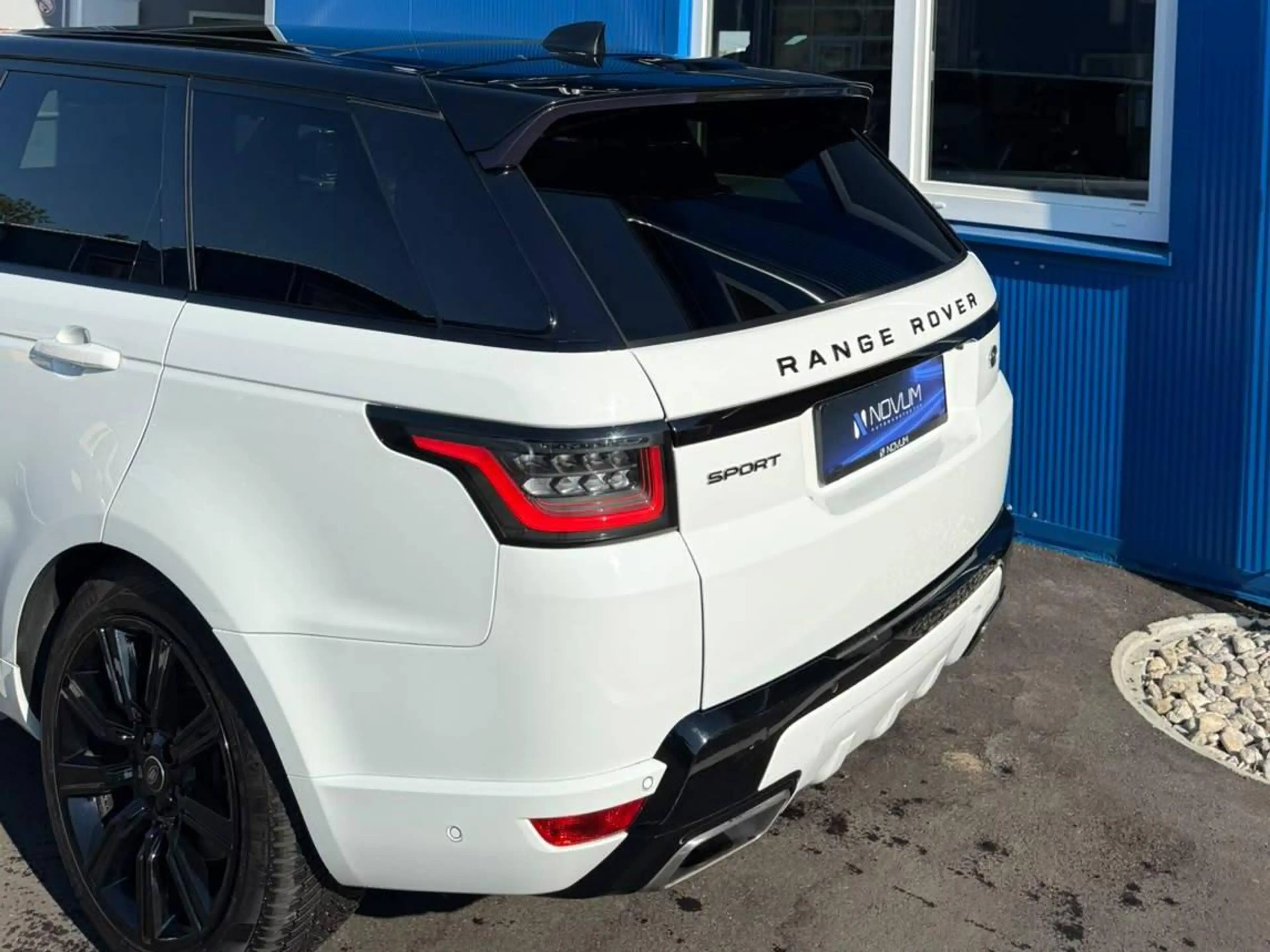 Land Rover Range Rover Sport HSE Dynamic — photo 10