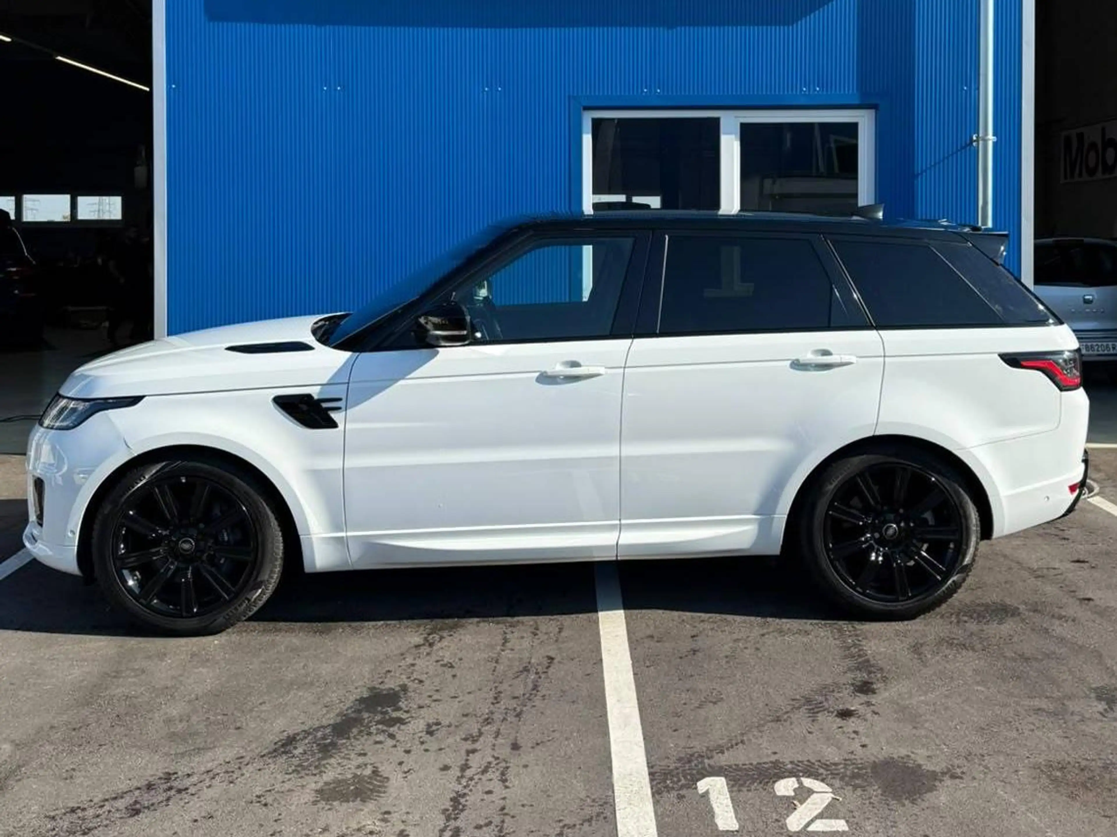 Land Rover Range Rover Sport HSE Dynamic — photo 7