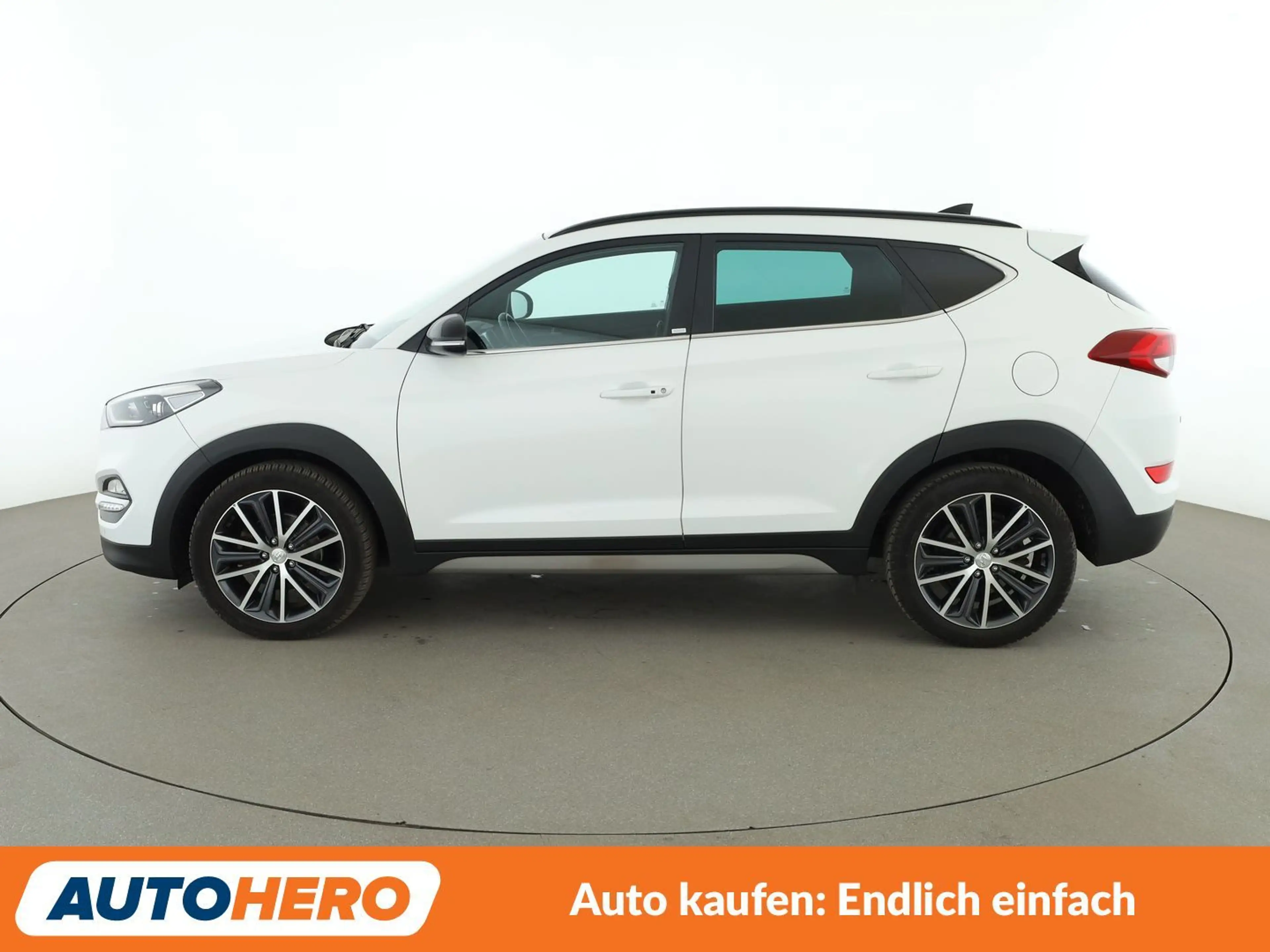 Hyundai TUCSON 1.6 TGDI Passion + 4WD Aut*NAVI*TEMPO*CAM*PDC*SHZ* — photo 3