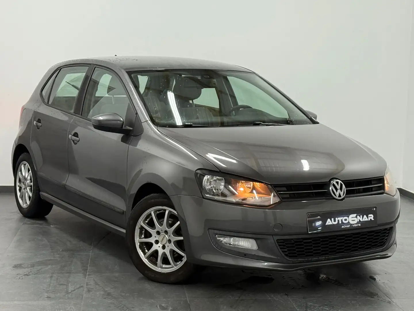 Volkswagen Polo 1.6 CR TDi Highline BMT DPF Argent - 1