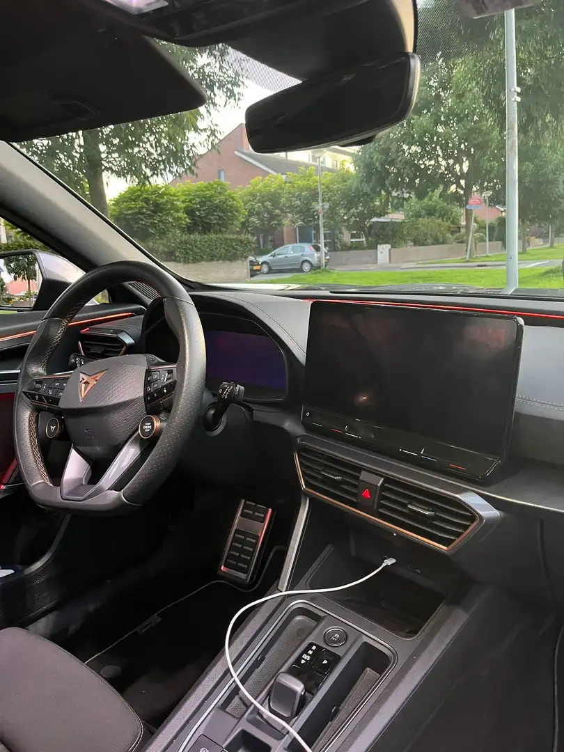 CUPRA Formentor VZ 1.4 e-Hybrid DSG Priority Grijs - 1