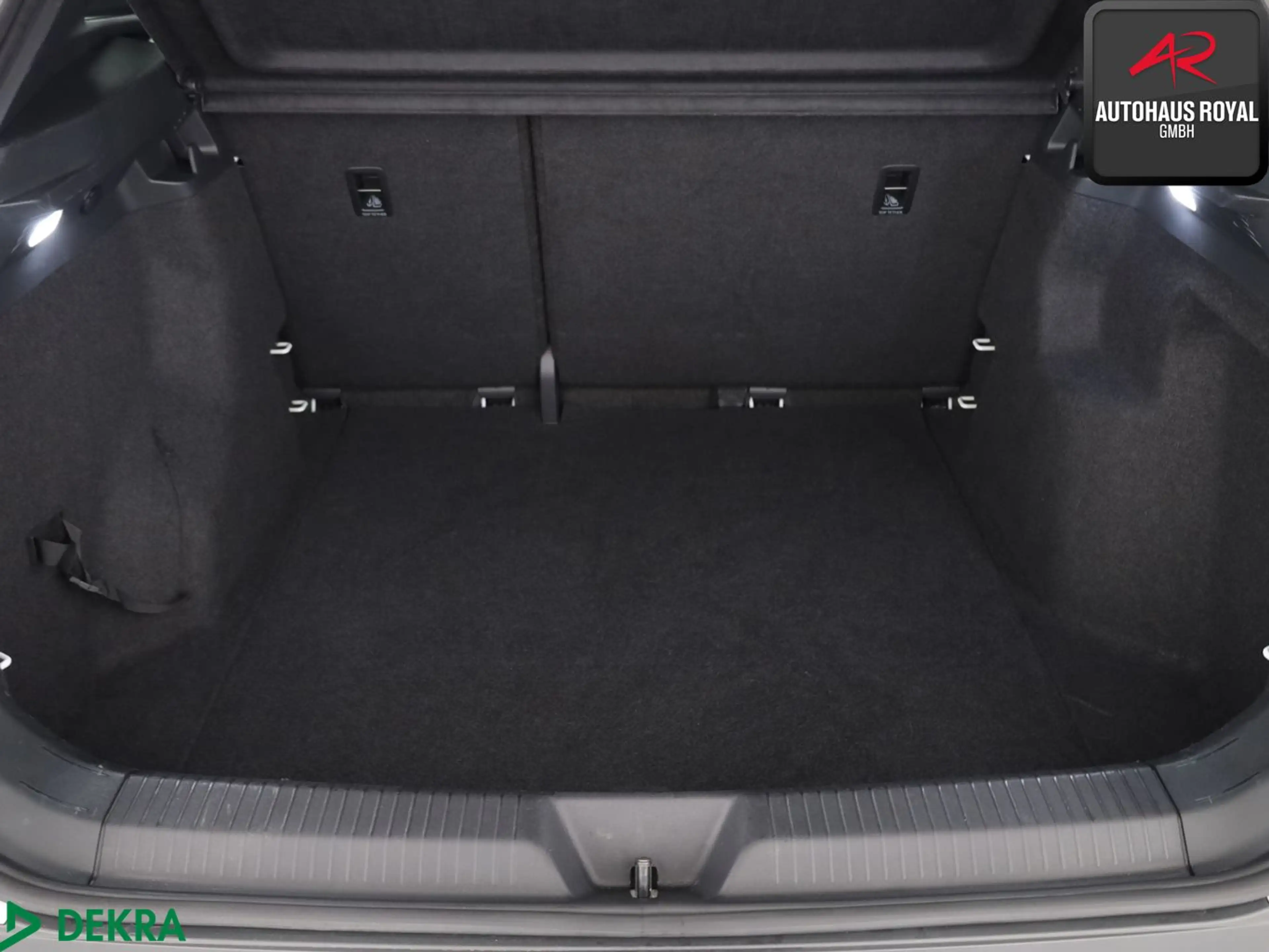 Volkswagen ID.4 PURE PERFORMANCE KEYLESS,KAMERA,CARPLAY,1HD — photo 13