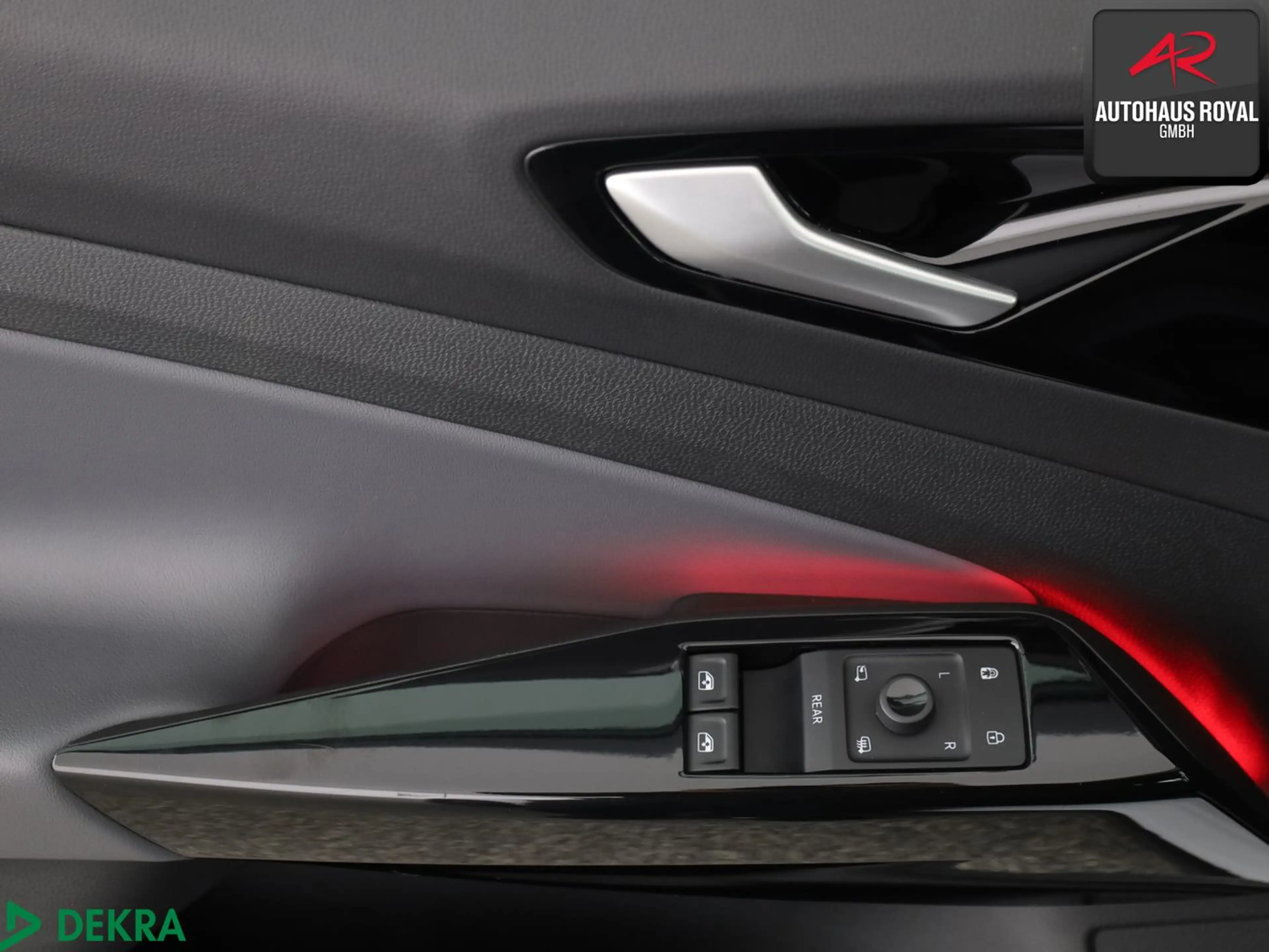 Volkswagen ID.4 PURE PERFORMANCE KEYLESS,KAMERA,CARPLAY,1HD — photo 14