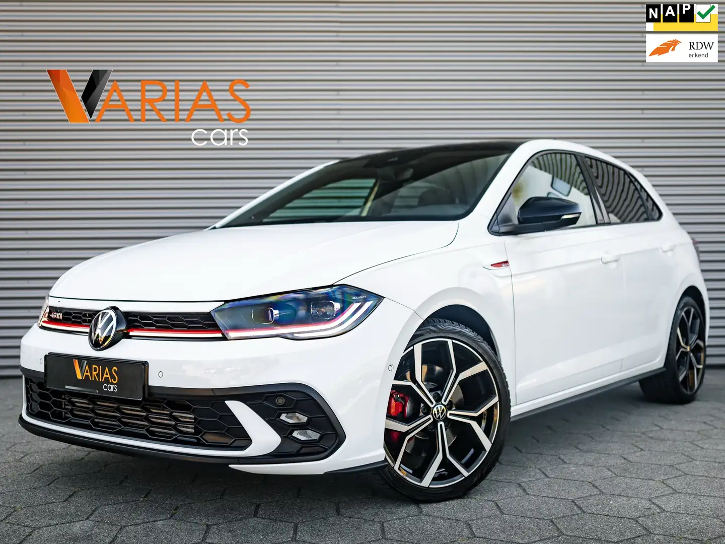Volkswagen Polo GTI 2.0 TSI Pano Beats Navi Cruise Camera VOL! Wit - 1