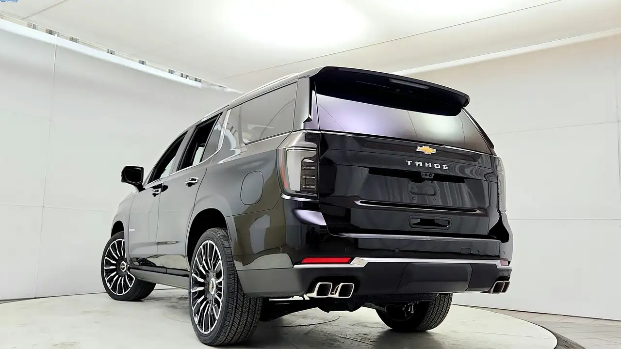 Chevrolet Tahoe снимка Chevrolet Tahoe