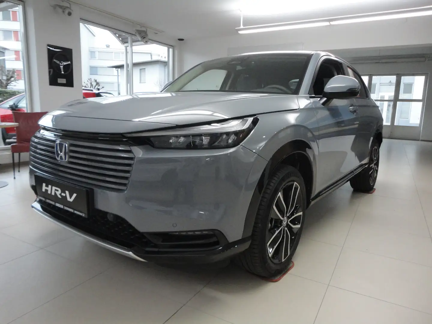 Honda HR-V 1,5 i-MMD Hybrid Advance Grau - 1