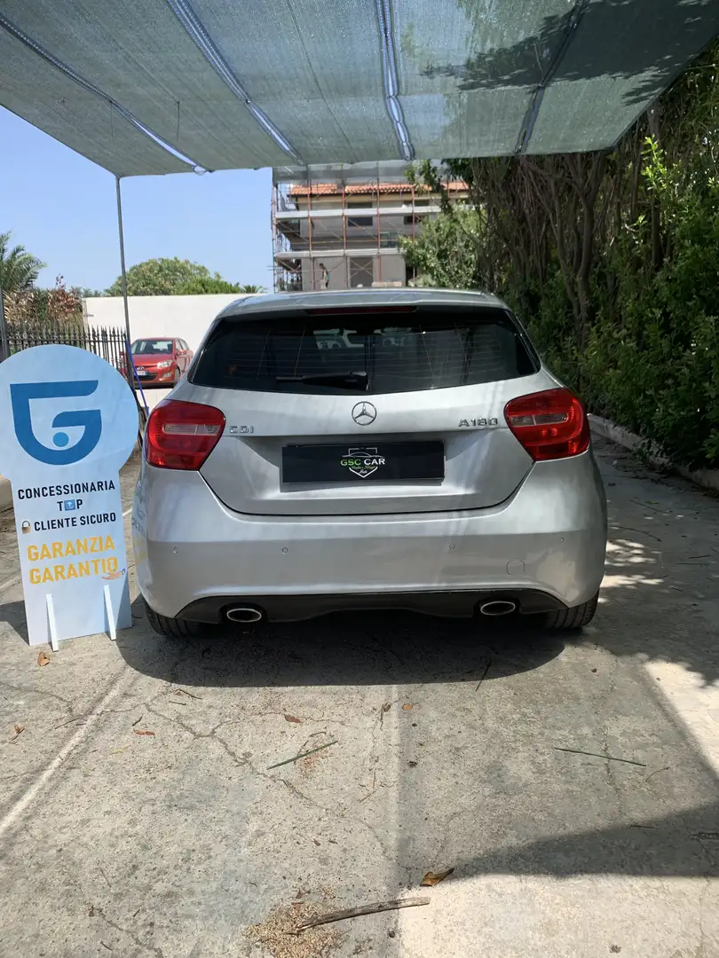 Mercedes-Benz A 180 cdi (be) Premium Grigio - 2