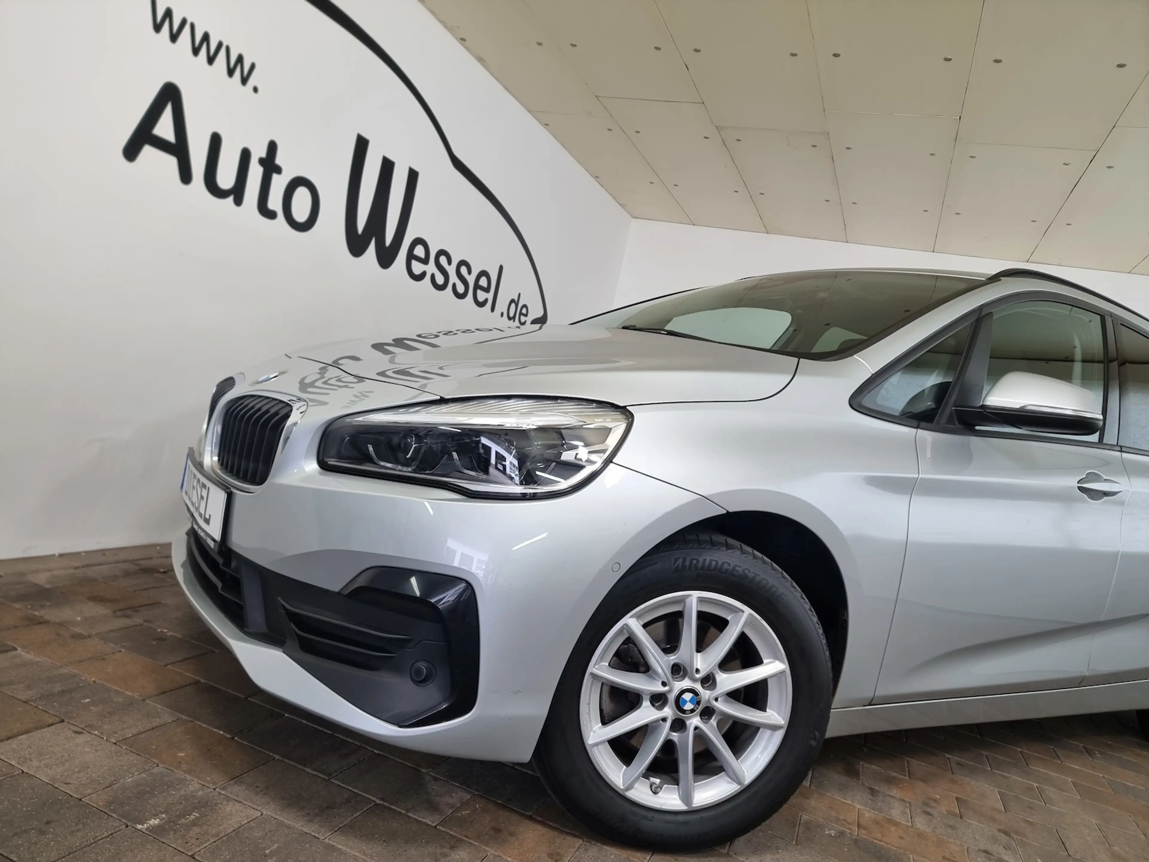 BMW 216 216d Gran Tourer Advantage LED Nav Kam 7-Sitzer — photo 3