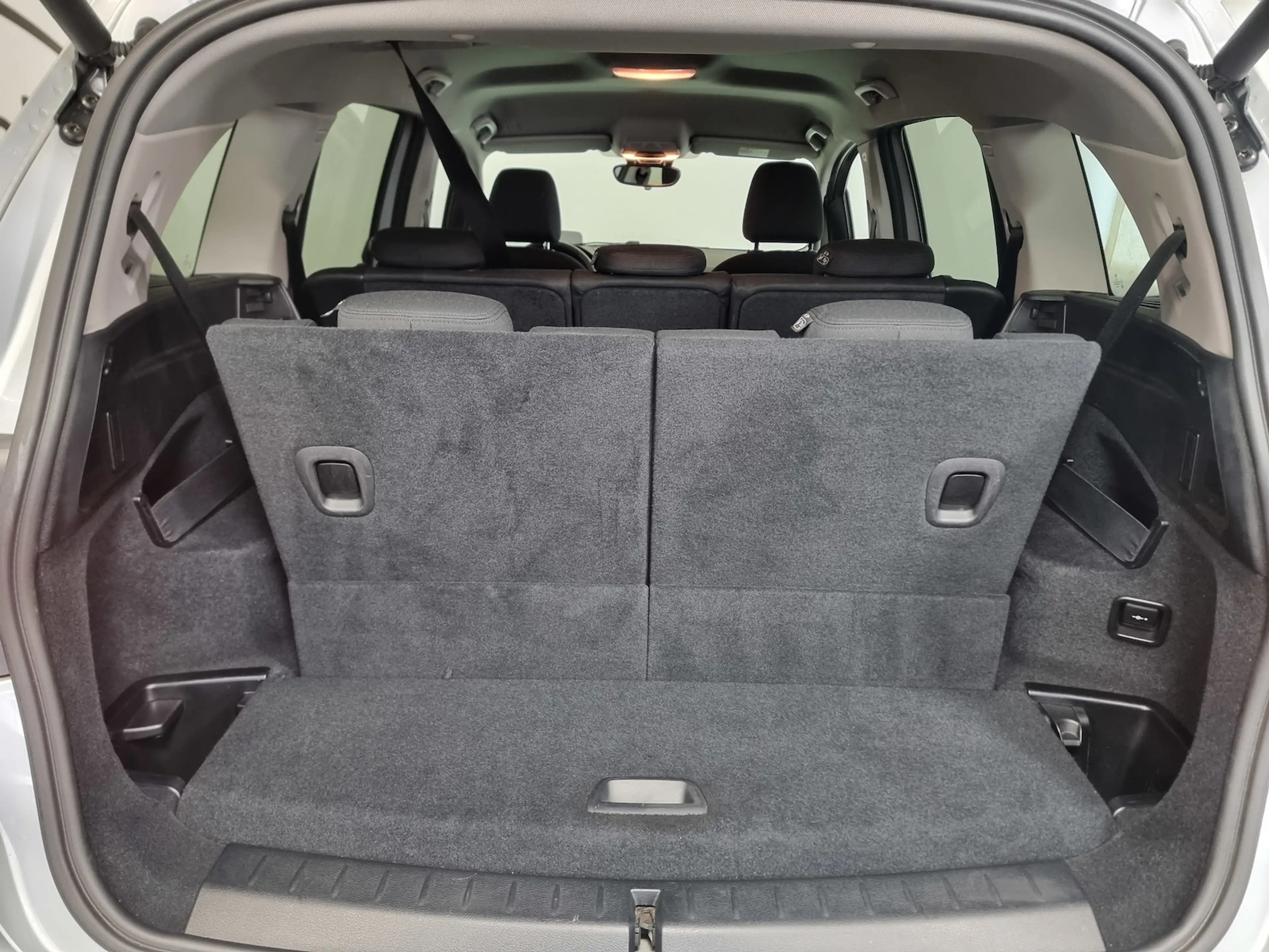 BMW 216 216d Gran Tourer Advantage LED Nav Kam 7-Sitzer — photo 8