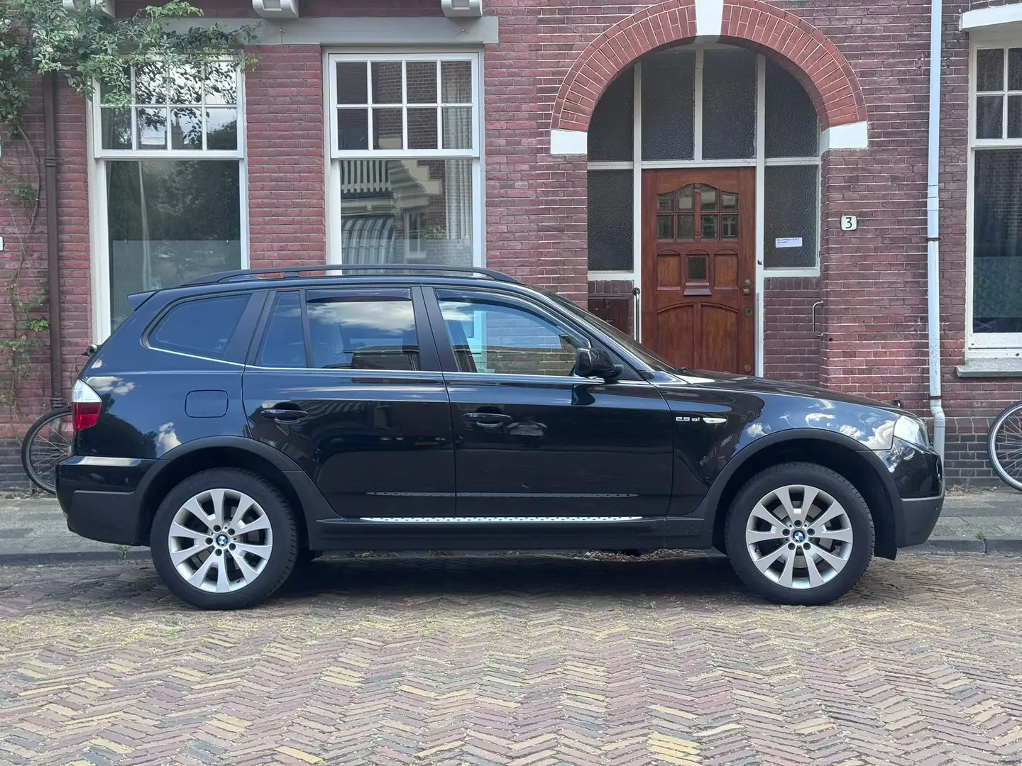 BMW 2.5si Siyah - 1