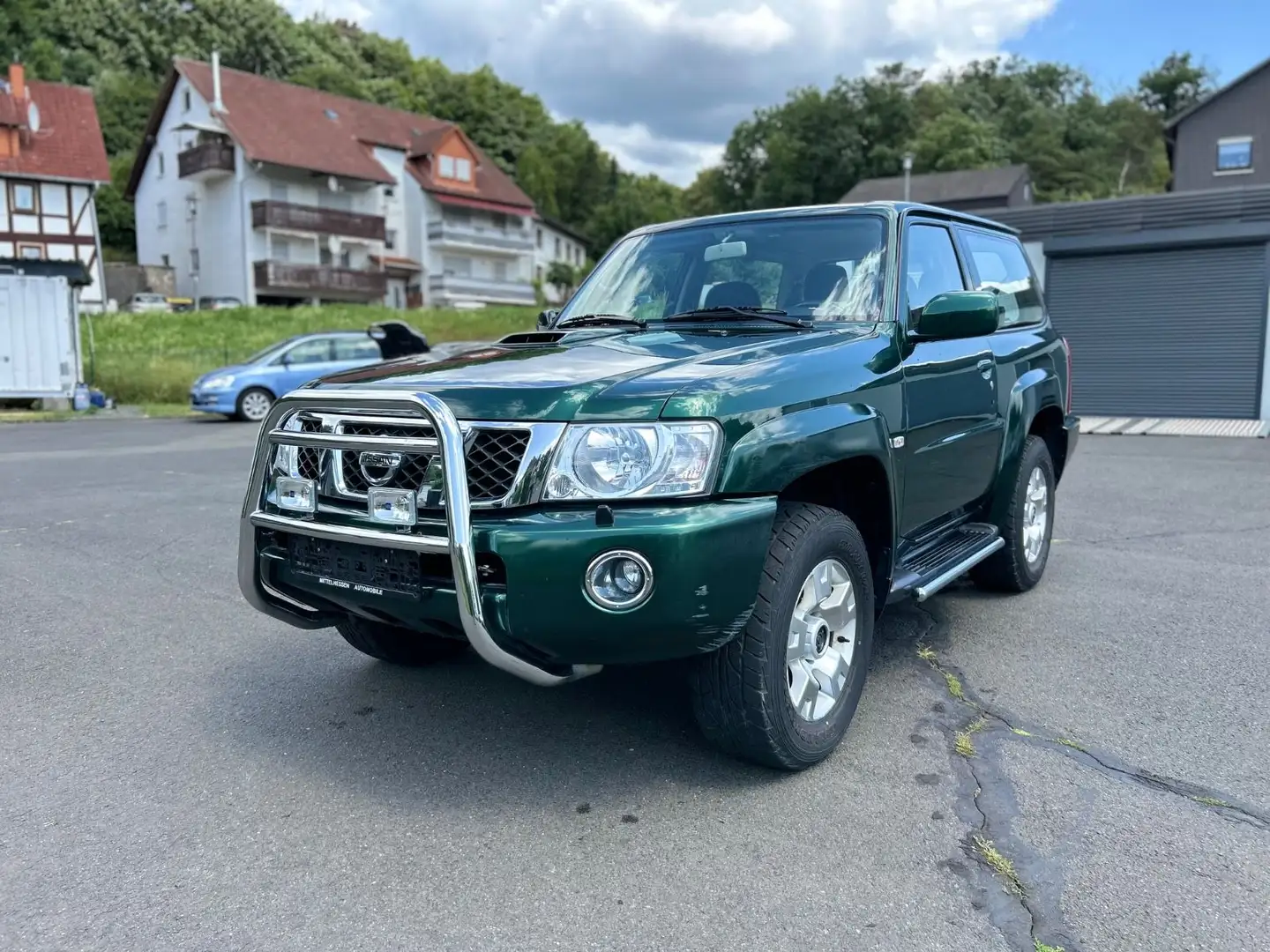 Nissan Patrol 1.HAND/AUTOMATIK/KLIMA/TÜV NEU/SCHECKHEFT Grün - 1